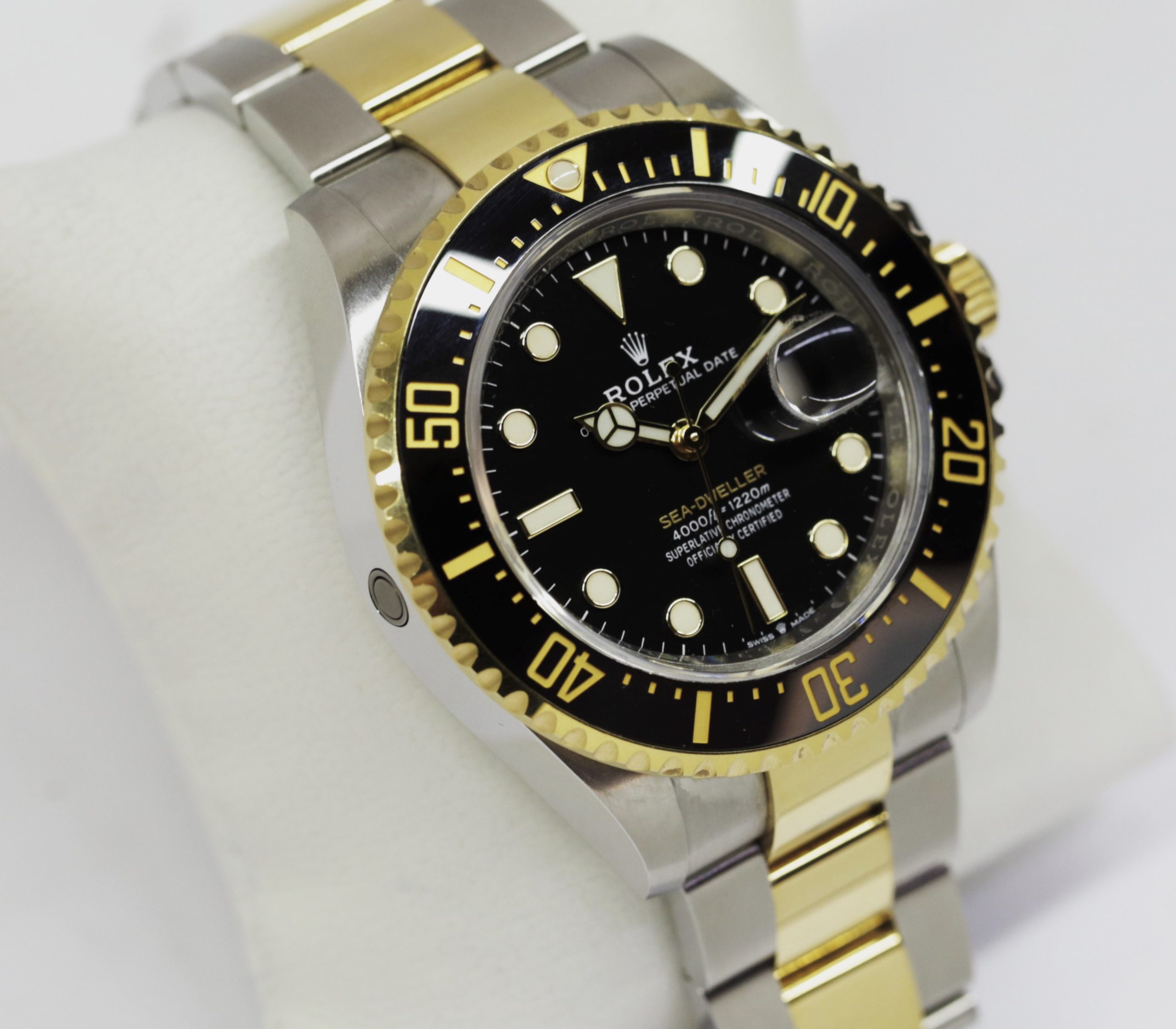 Rolex Sea Dweller 43, "Anniversary" in Stainless Steel/18ct yellow gold, Black Index Dial on a Rolex 18ct Yellow Gold / Oyster bracelet, Ref: 126603, Ca. 2022, Box, Paper & Balance of Rolex Factory Warranty - Image 4
