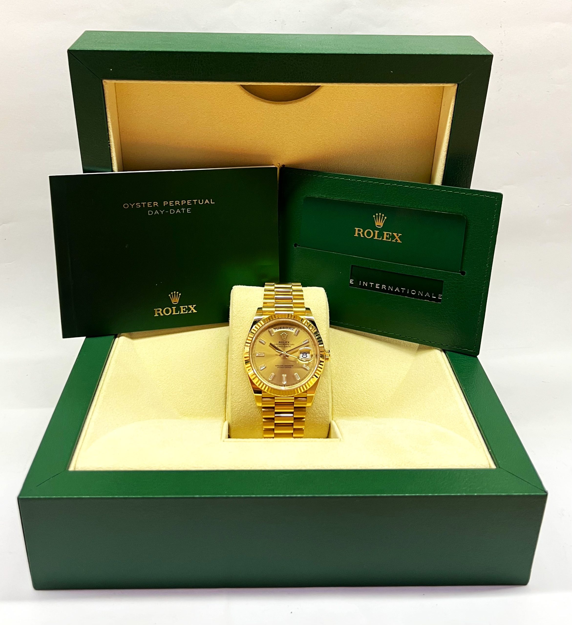Rolex Oyster Perpetual Day-Date 40 in 18ct Yellow Gold, Champagne Dial with Factory set Baguette Diamonds, 18ct Yellow Gold Rolex President bracelet, Ref. 228238, Ca. 2020 - Image 7