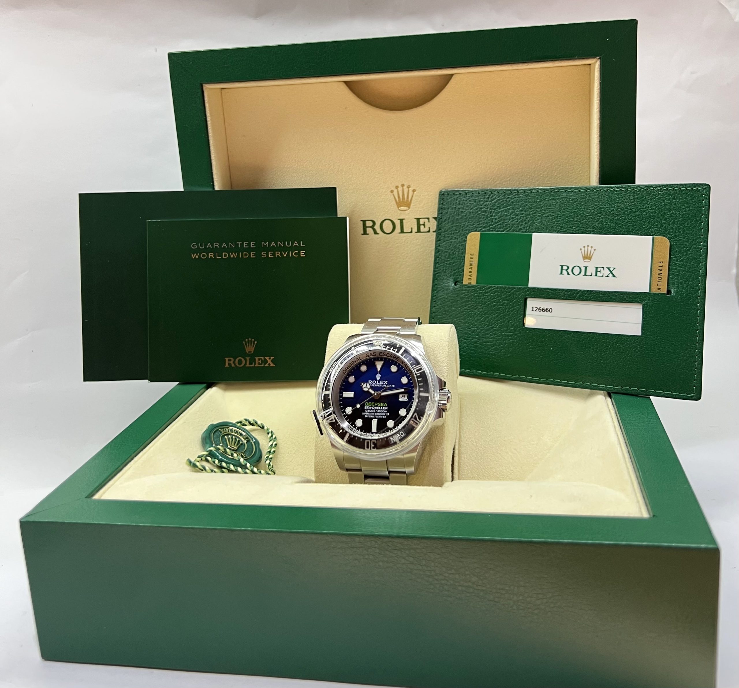 Rolex DeepSea Sea-Dweller "James Cameron", in Stainless Steel, Black & Blue Index Dial, on Rolex OysterSteel Bracelet, Ref. 126660, Ca. 2019 Complete with Box & Papers - Image 4