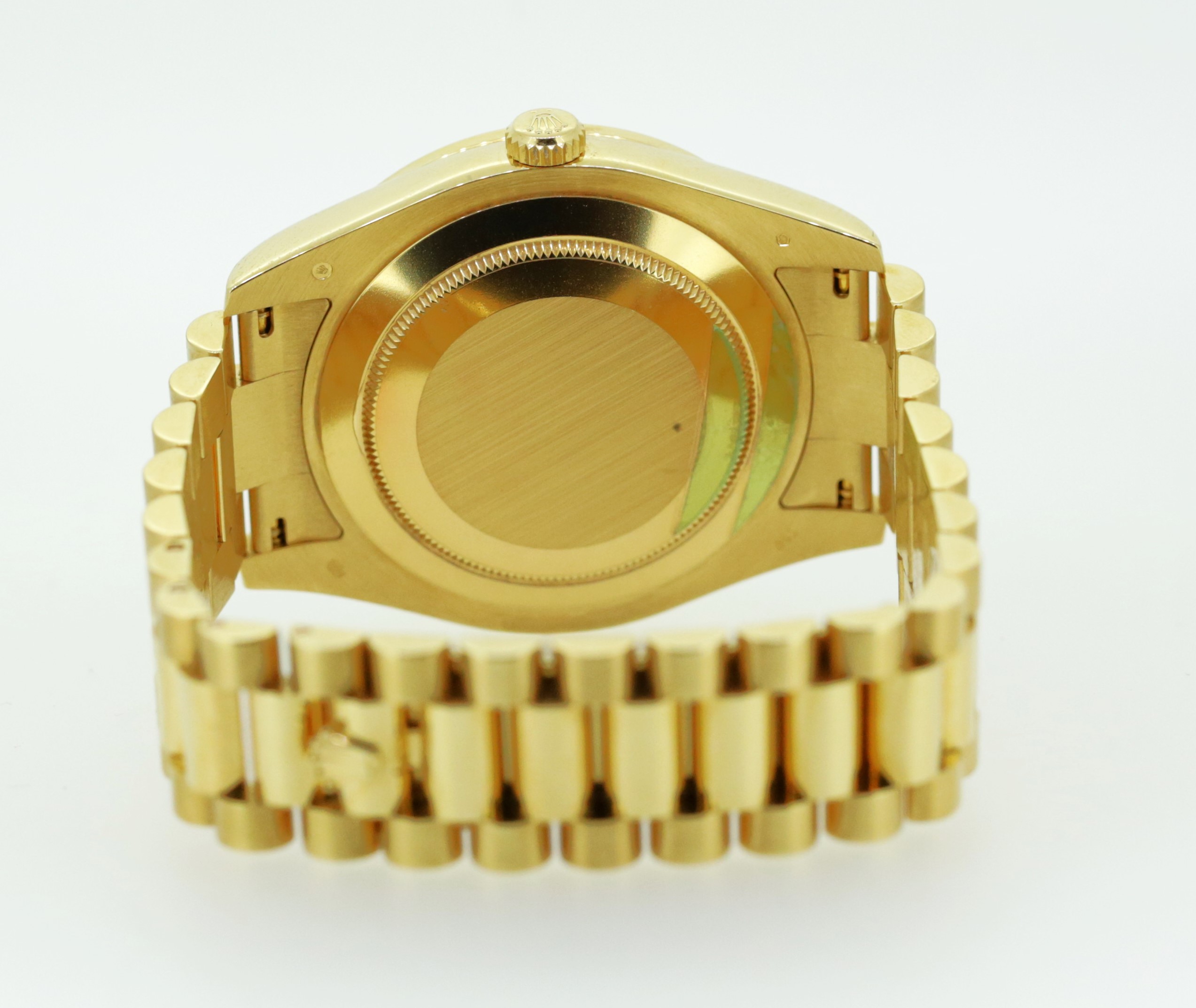 Rolex Oyster Perpetual Day-Date II in 18ct Yellow Gold on a 18ct Yellow Gold President Bracelet, Champagne diamond dial and factory Diamond bezel , Reference: 218348, Ca. 2010, complete with box, book and Rolex Warraty card. - Image 4