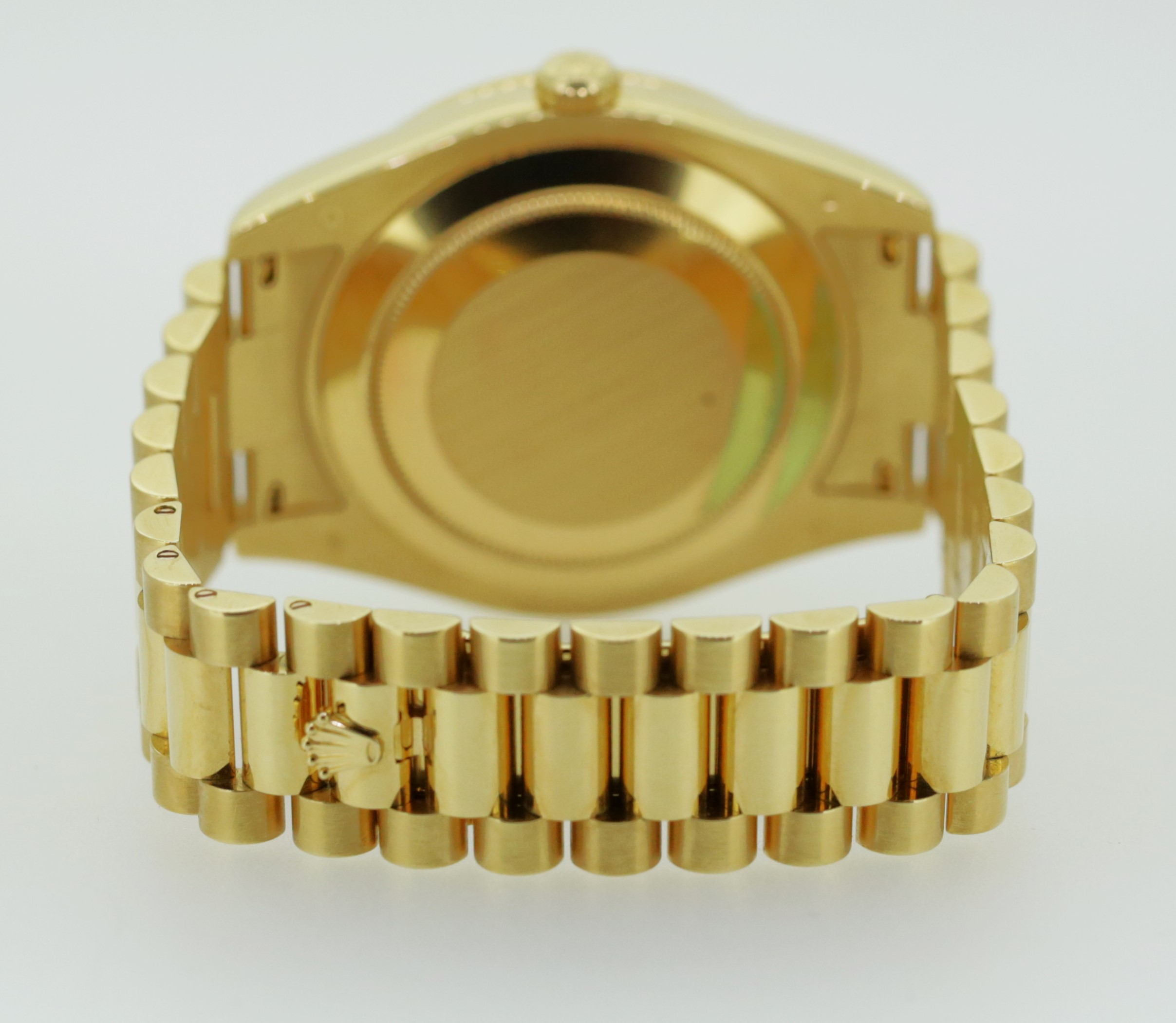 Rolex Oyster Perpetual Day-Date II in 18ct Yellow Gold on a 18ct Yellow Gold President Bracelet, Champagne diamond dial and factory Diamond bezel , Reference: 218348, Ca. 2010, complete with box, book and Rolex Warraty card. - Image 5