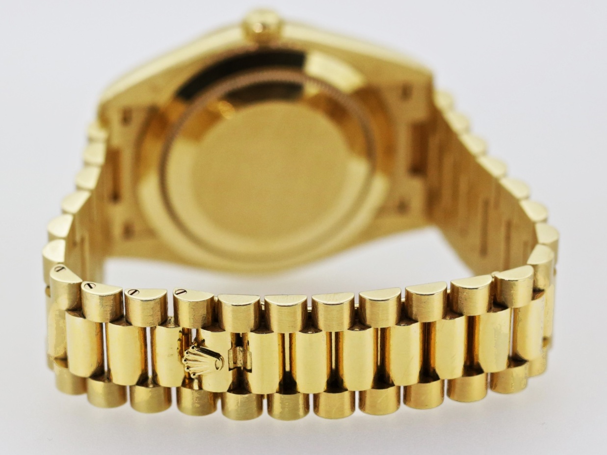 Rolex Oyster Perpetual Day-Date 40 in 18ct Yellow Gold, Champagne Dial with Factory set Baguette Diamonds, 18ct Yellow Gold Rolex President bracelet, Ref. 228238, Ca. 2020 - Image 2