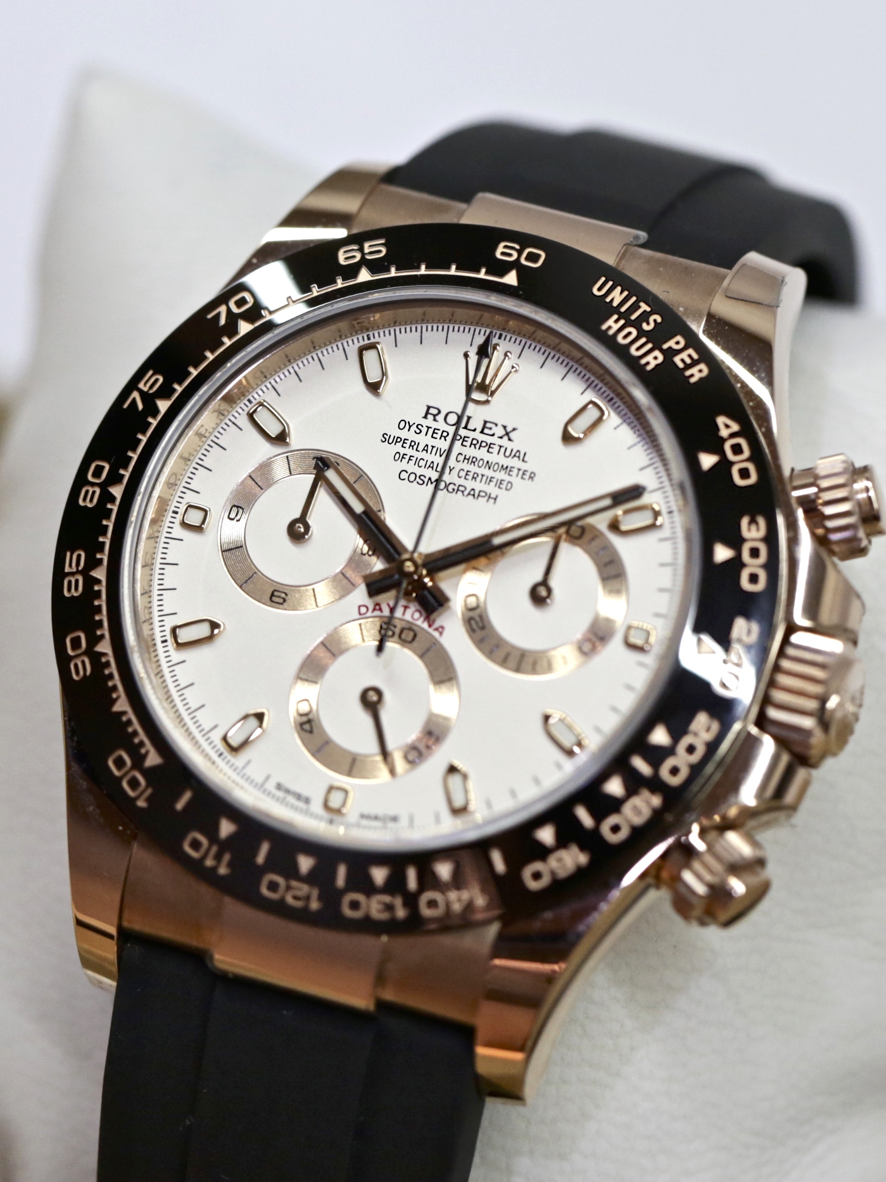 Rolex Oyster Perpetual Daytona Cosmograph, 18ct Everose gold, Ivory Index dial on a Rolex Oysterflex Band and 18ct Everose gold Deployant. Ref 116515LN Ca 2021. Full set - Image 2