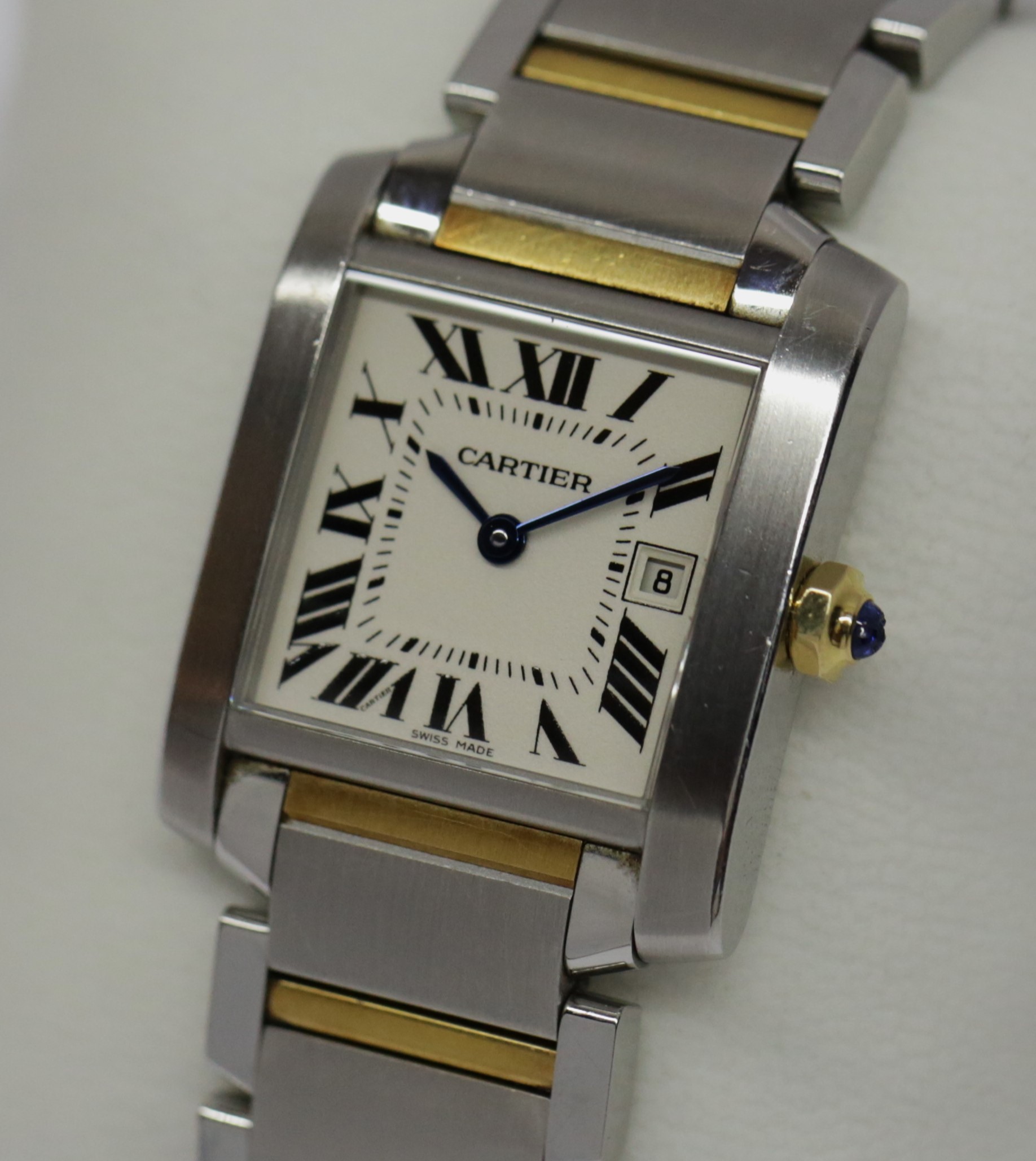 Cartier Tank Francaise Watch, in Stainless Steel & 18ct Yellow Gold, Quartz Movement, Silver-Grained Dial on Stainless Steel & 18ct Yellow Gold Cartier Bracelet, Ref. 2465, Circa: 2009 with Box - Image 2