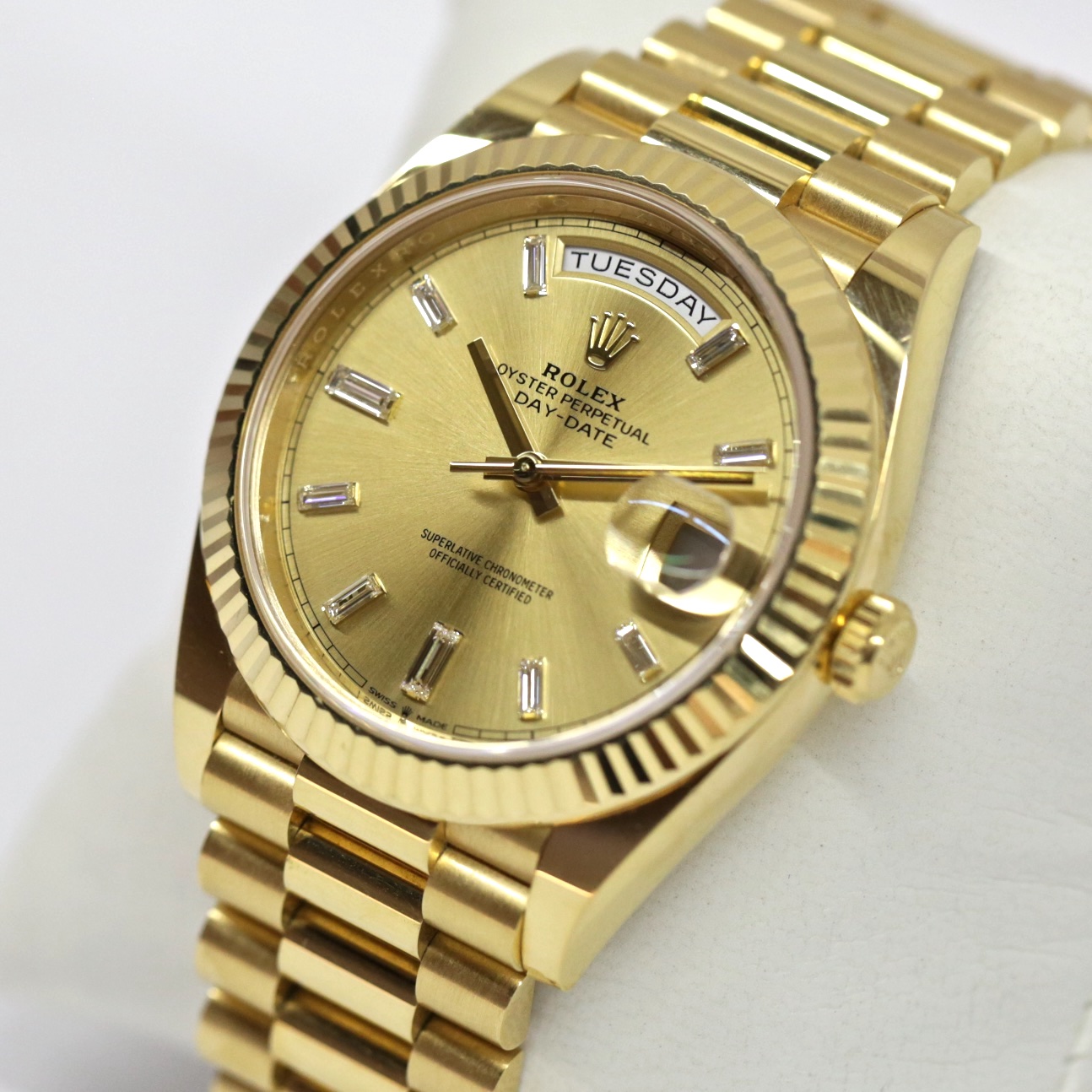 Rolex Oyster Perpetual Day-Date 40 in 18ct Yellow Gold, Champagne Dial with Factory set Baguette Diamonds, 18ct Yellow Gold Rolex President bracelet, Ref. 228238, Ca. 2020 - Image 4