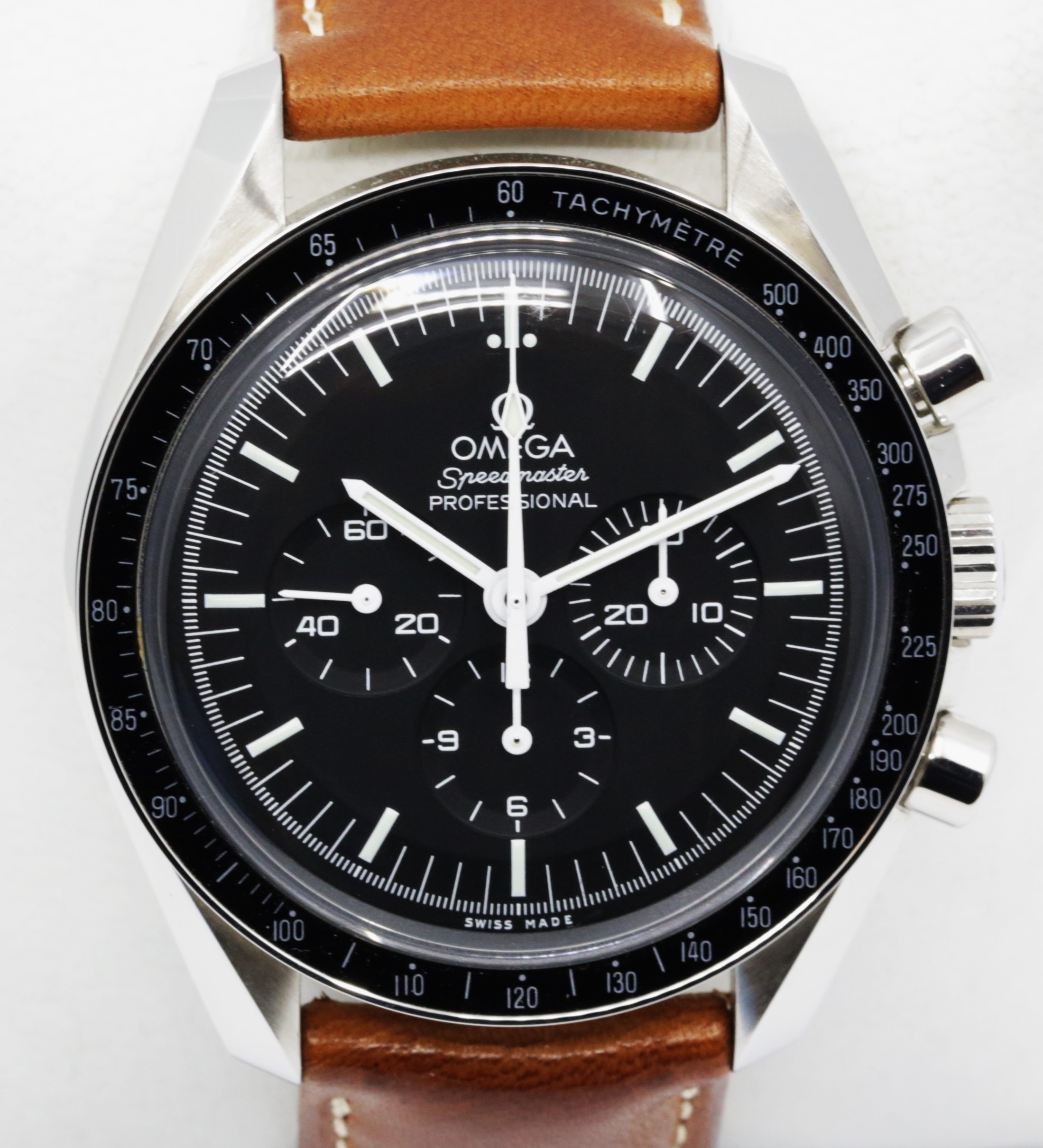 Omega Speedmaster Professional 42mm in stainless steel, Black index dial on a Omega leather strap, Ref. 31130423001005, Complete with all Boxes and Omega Warranty cards, Circa: 2018 - Image 2