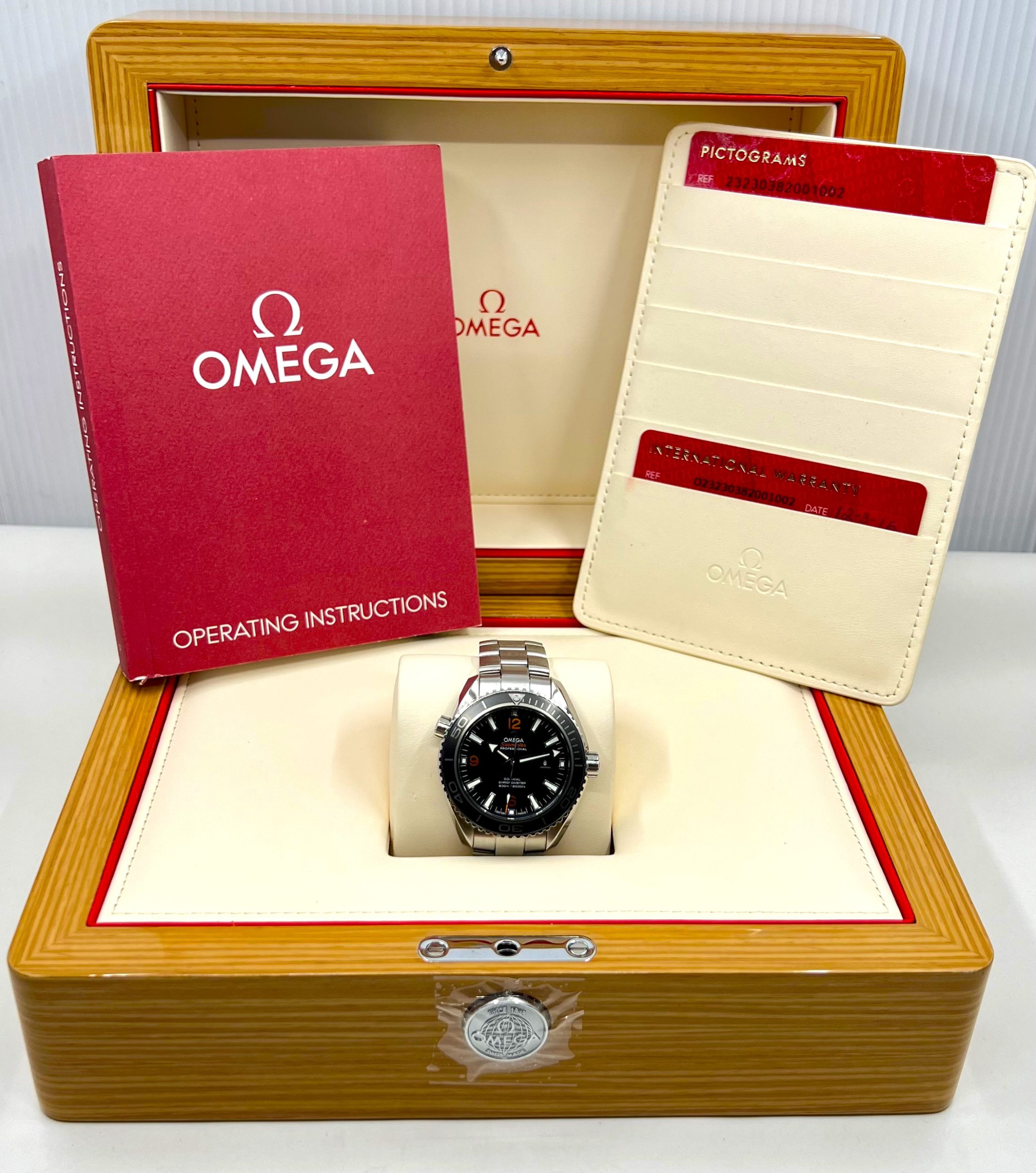 Omega Seamaster Planet Ocean 600M Co-Axial Chronometer 37.5mm, in Stainless Steel with Black 12, 6, 9 Dial, on Omega Stainless Steel Bracelet, Ref. 232.30.38.20.01.002, Circa: 2016, Complete with Box, Book & Warranty Cards - Image 7