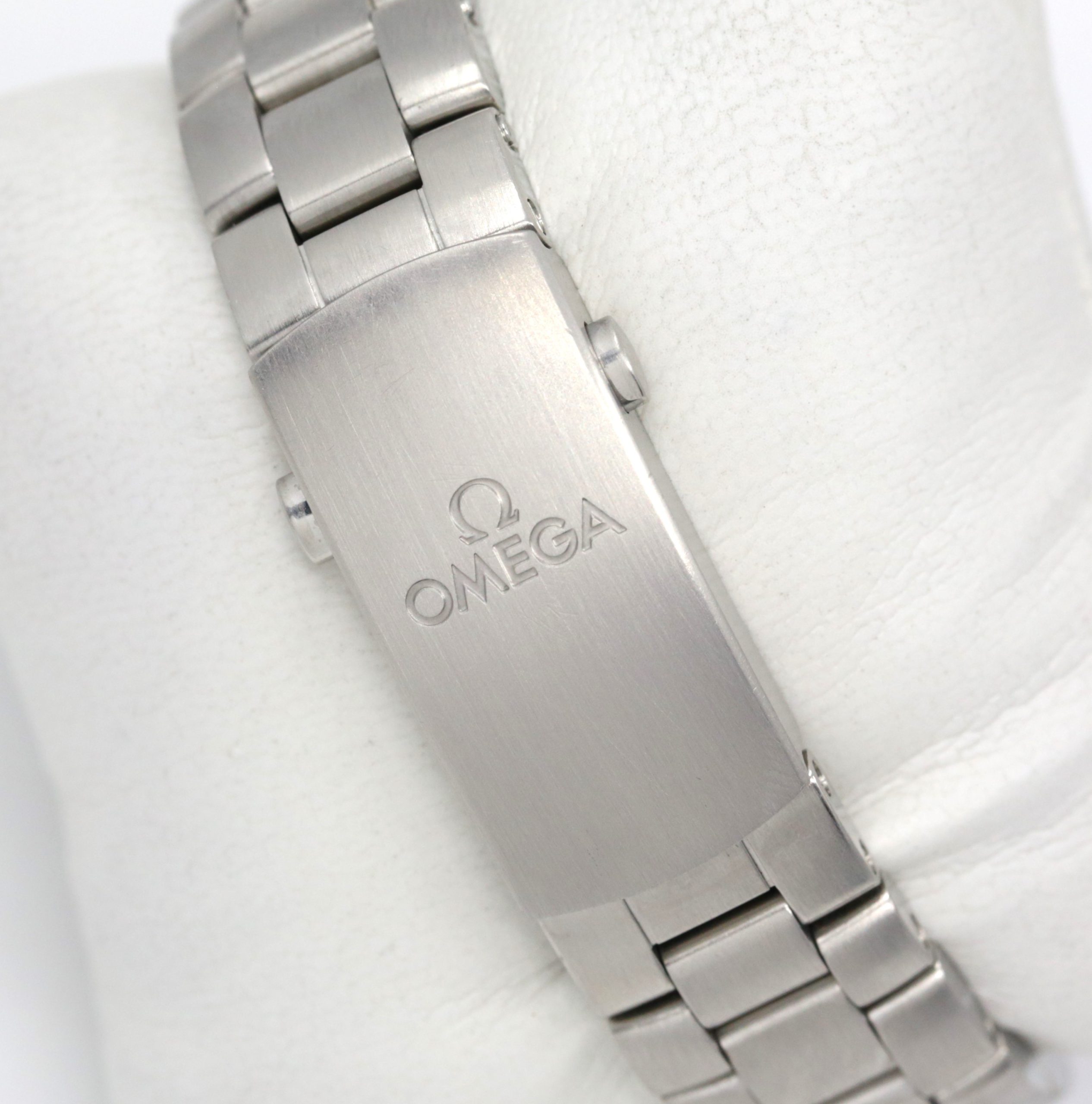 Omega Seamaster Planet Ocean 600M Co-Axial Chronometer 37.5mm, in Stainless Steel with Black 12, 6, 9 Dial, on Omega Stainless Steel Bracelet, Ref. 232.30.38.20.01.002, Circa: 2016, Complete with Box, Book & Warranty Cards - Image 6