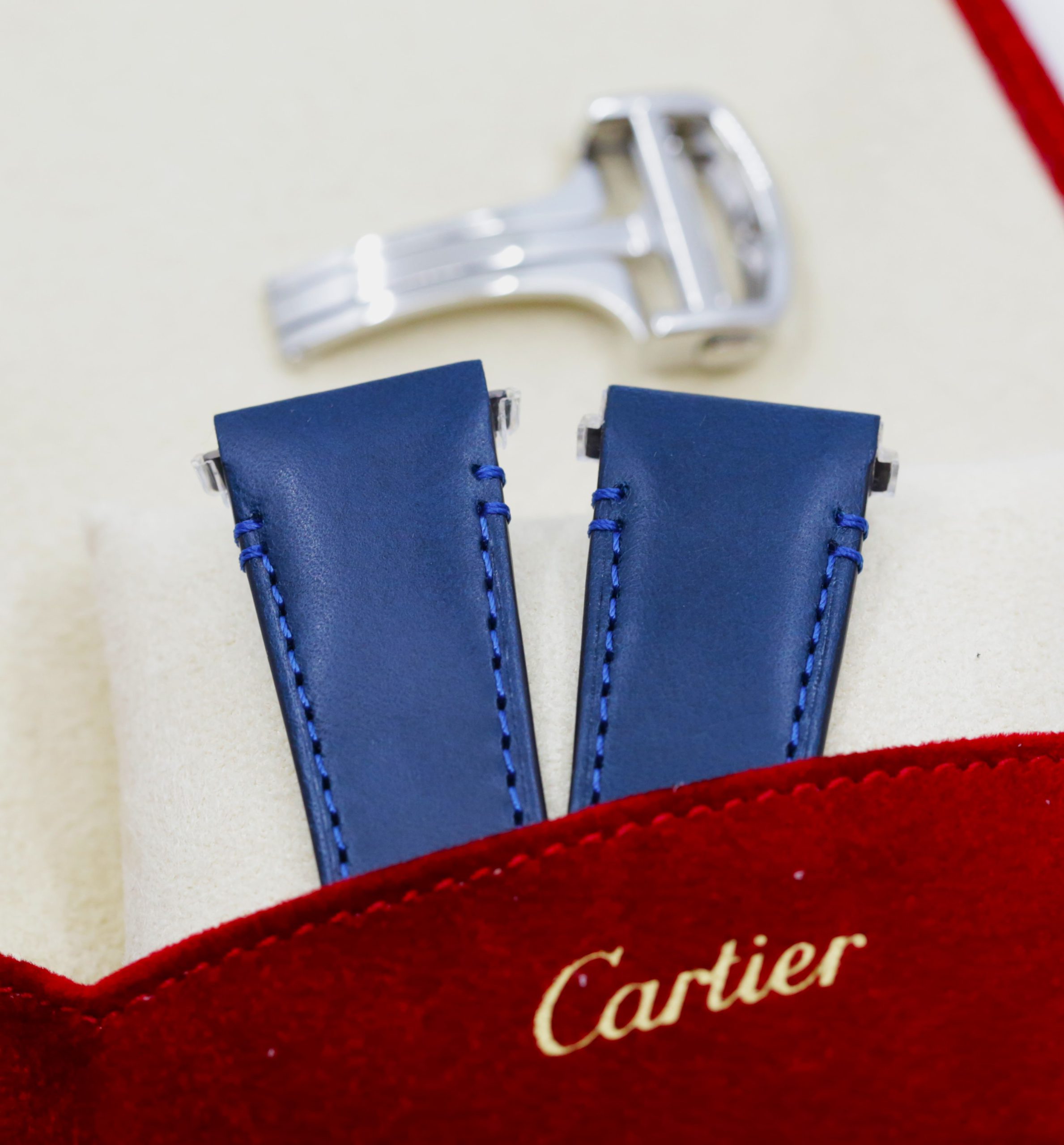 Cartier Santos Large Size gents Ref WSSA0030 Dark Blue dial automatic stainless steel, sold new 15/05/2022 full set B&P. - Image 5