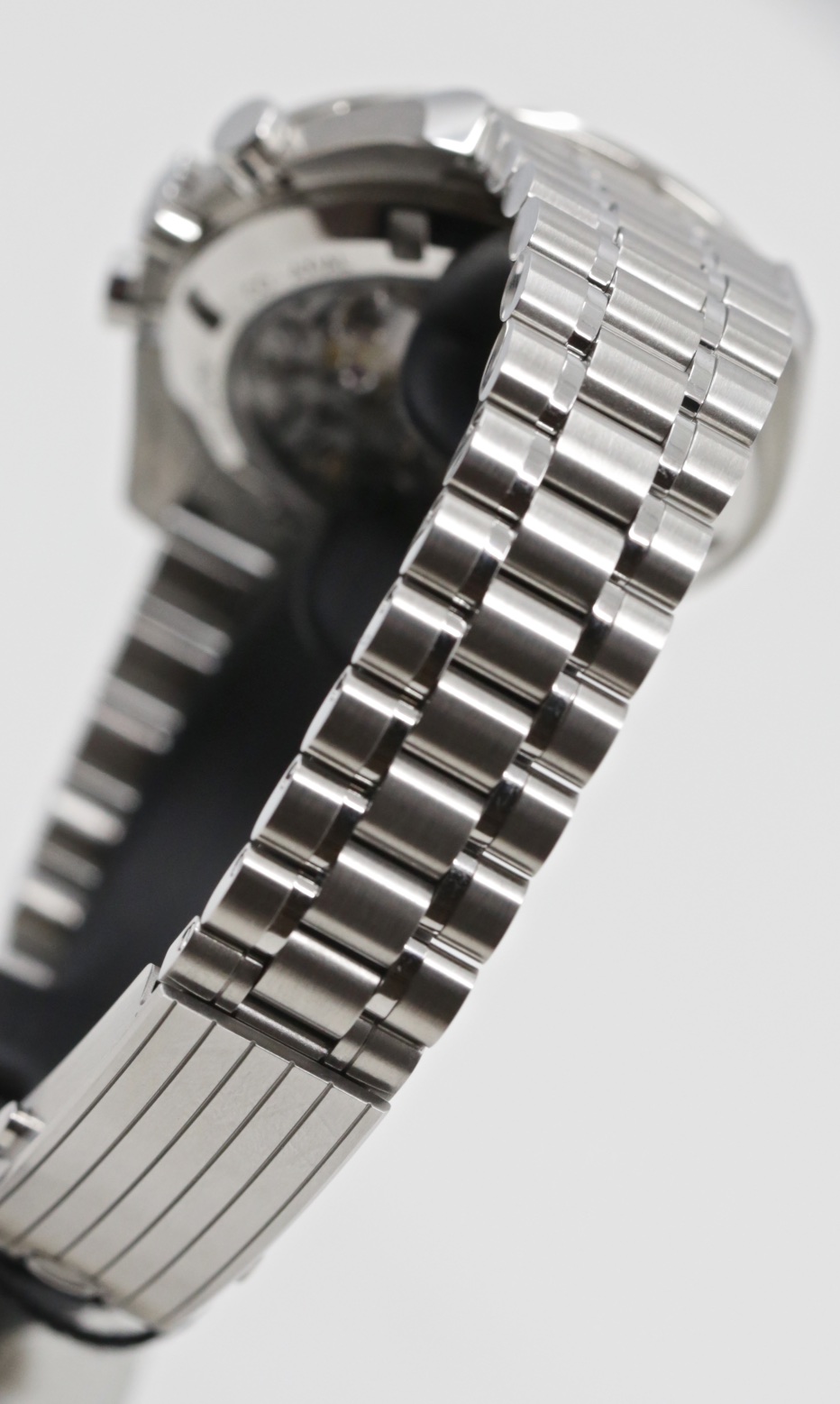 Omega Speedmaster Professional Moonwatch “Sapphire Sandwich”, in Stainless Steel, Black Index Dial, on Stainless Steel Omega Bracelet, Ref. 310.30.42.50.01.002, Complete with Box & Book and Omega Warranty cards, Circa: 2022, - Image 7