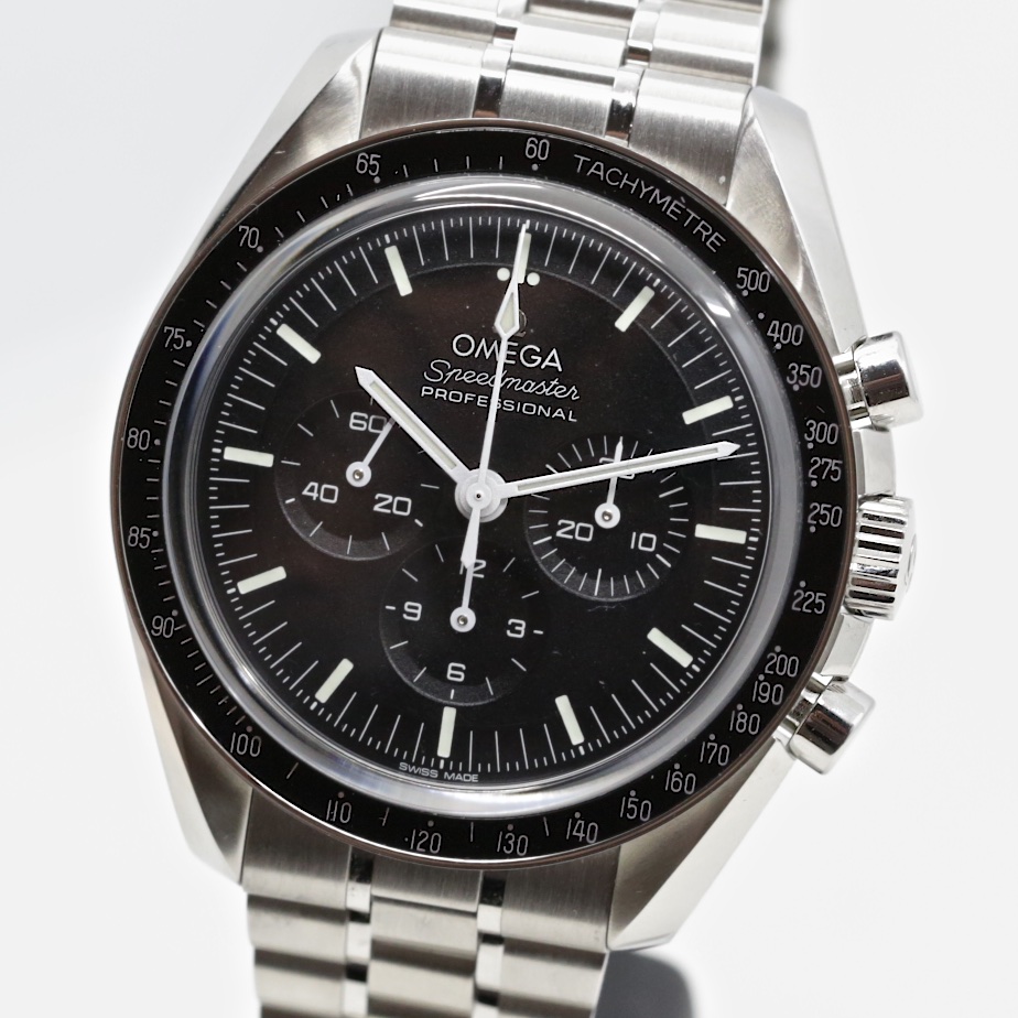 Omega Speedmaster Professional Moonwatch “Sapphire Sandwich”, in Stainless Steel, Black Index Dial, on Stainless Steel Omega Bracelet, Ref. 310.30.42.50.01.002, Complete with Box & Book and Omega Warranty cards, Circa: 2022, - Image 4