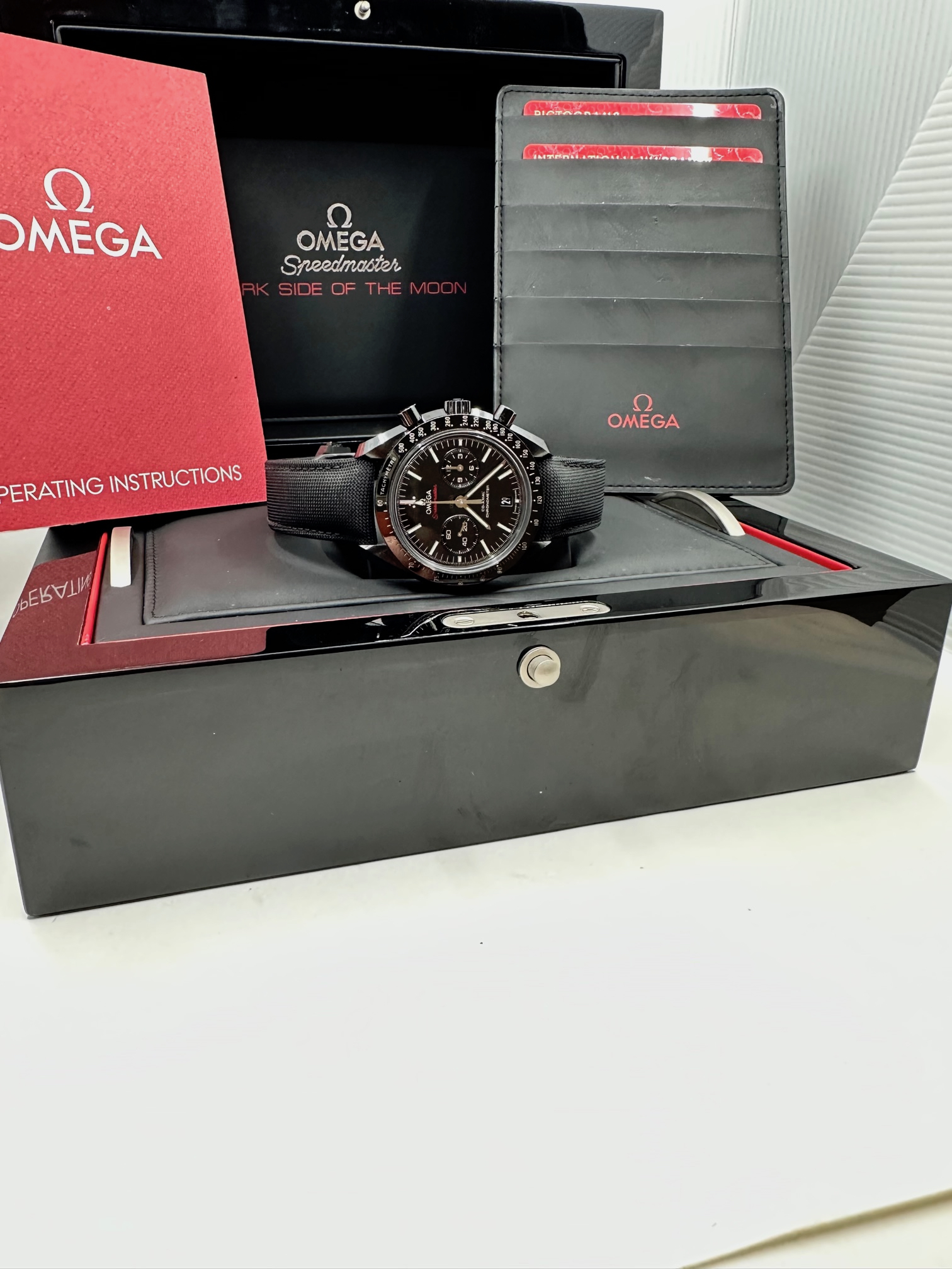 Omega Speedmaster Ref 31192445101007, Dark Side Of The Moon, chronograph with box and papers - Image 4