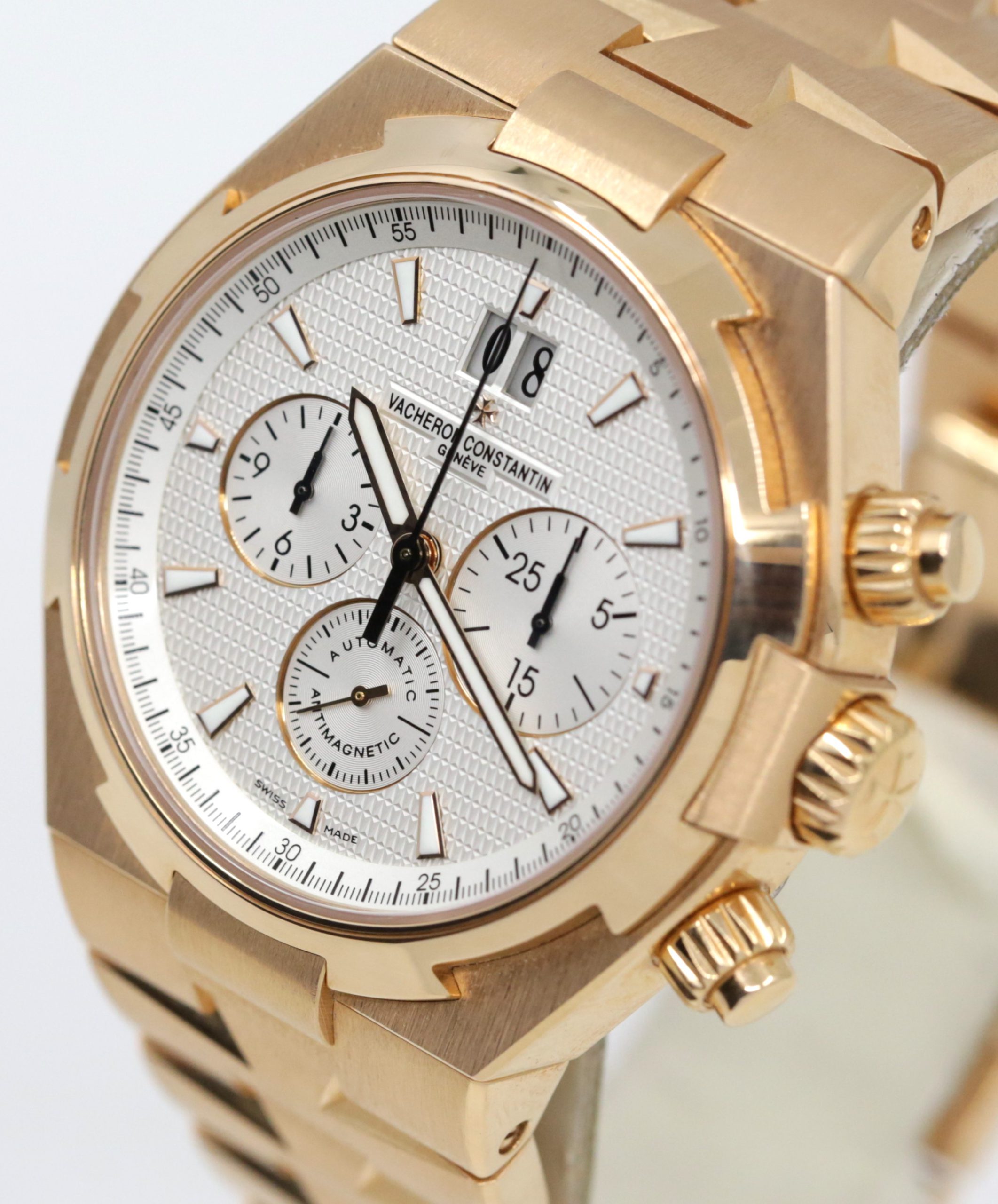 Vacheron Constantin Overseas Big Date chronograph 18ct rose gold on bracelet, Ref 49150/B01R-9454 B&P - Image 2