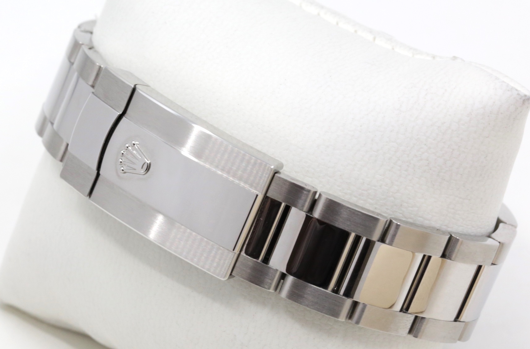 Rolex Datejust 41, in Stainless Steel, 18ct White Gold Fluted Bezel with Mint Green Index Dial on Rolex Stainless Steel Oyster Bracelet, Ref. 126334, Circa: 2022, Complete with Box & Papers - Image 7