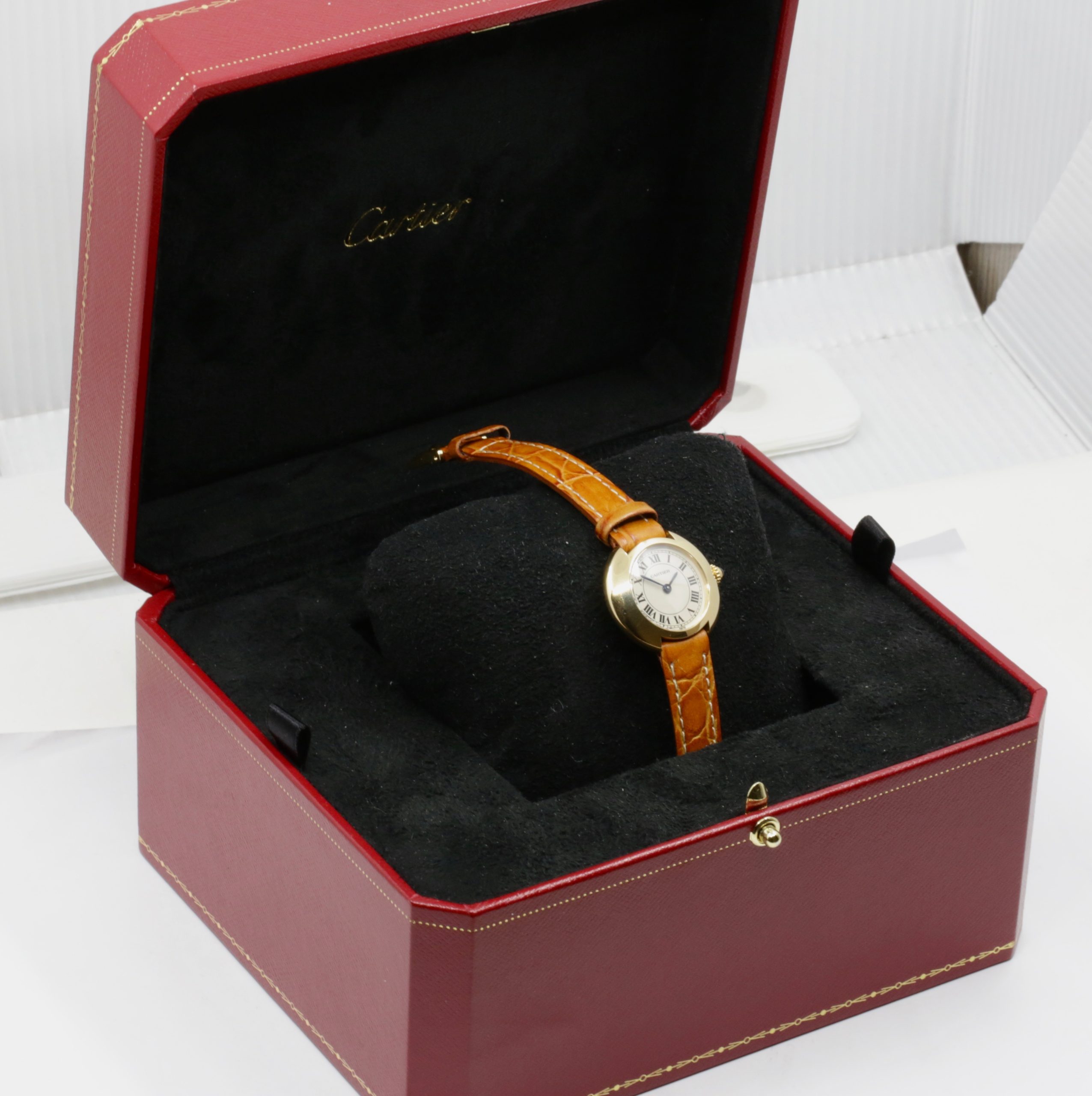 Cartier Vendome Ladies, 18ct Yellow Gold, Silver Roman Dial, on Alligator Leather Strap, Ref CRW15071G8, Circa: 2000's, with Box - Image 6