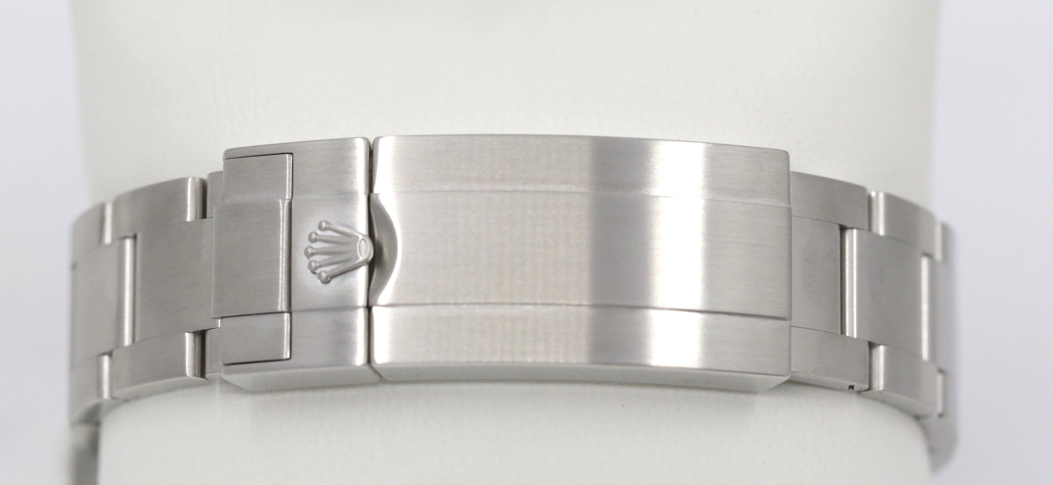 Rolex Submariner Non-Date in Stainless Steel, Black Ceramic Bezel, Black Index Dial on Stainless Steel Rolex Oyster Bracelet, Ref.124060, Circa: 2020, Complete with Box, Book, Rolex Warranty Card & Balance of 5 Year Rolex Warranty - Image 6