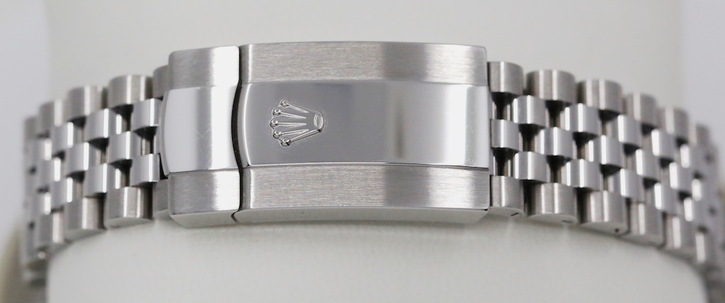 Rolex Datejust 41, Stainless Steel, Blue Index Dial, Smooth Bezel, Stainless Steel Rolex Jubilee Bracelet, Ref. 126300, Circa: 2017, Complete with Box, Books & Rolex Warranty Card - Image 4