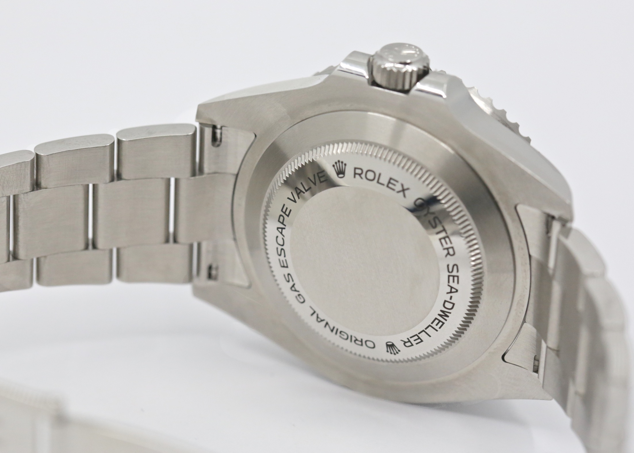 Rolex Sea Dweller 43 "Anniversary", in Stainless Steel, Black Index Dial, Black Ceramic Dial on Stainless Steel Rolex Oyster Bracelet, Ref. 126600, Circa: 2022, Complete with Box, Papers & Balance of 5 Year Rolex Warranty - Image 7
