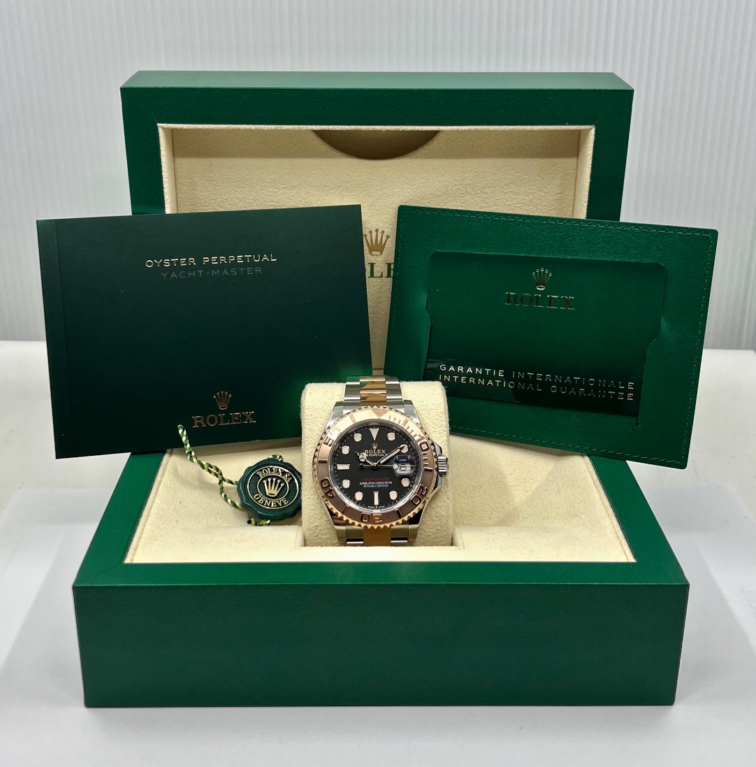 Rolex Yacht-Master 40, Stainless Steel & 18ct Everose Gold, Black Index Dial, on Stainless Steel & 18ct Everose Gold Rolex Oyster Bracelet, Ref. 126621, Circa: 2022, Complete with Box, Books, Rolex Warranty Card & Balance of 5 Year Rolex Warranty - Image 7