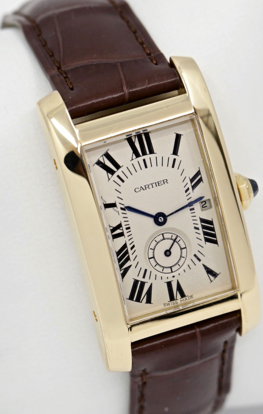 Cartier Tank American, Midsize in 18ct yellow gold, Quartz movement, Cartier strap with 18ct Yellow gold Cartier folding buckle. - Image 4