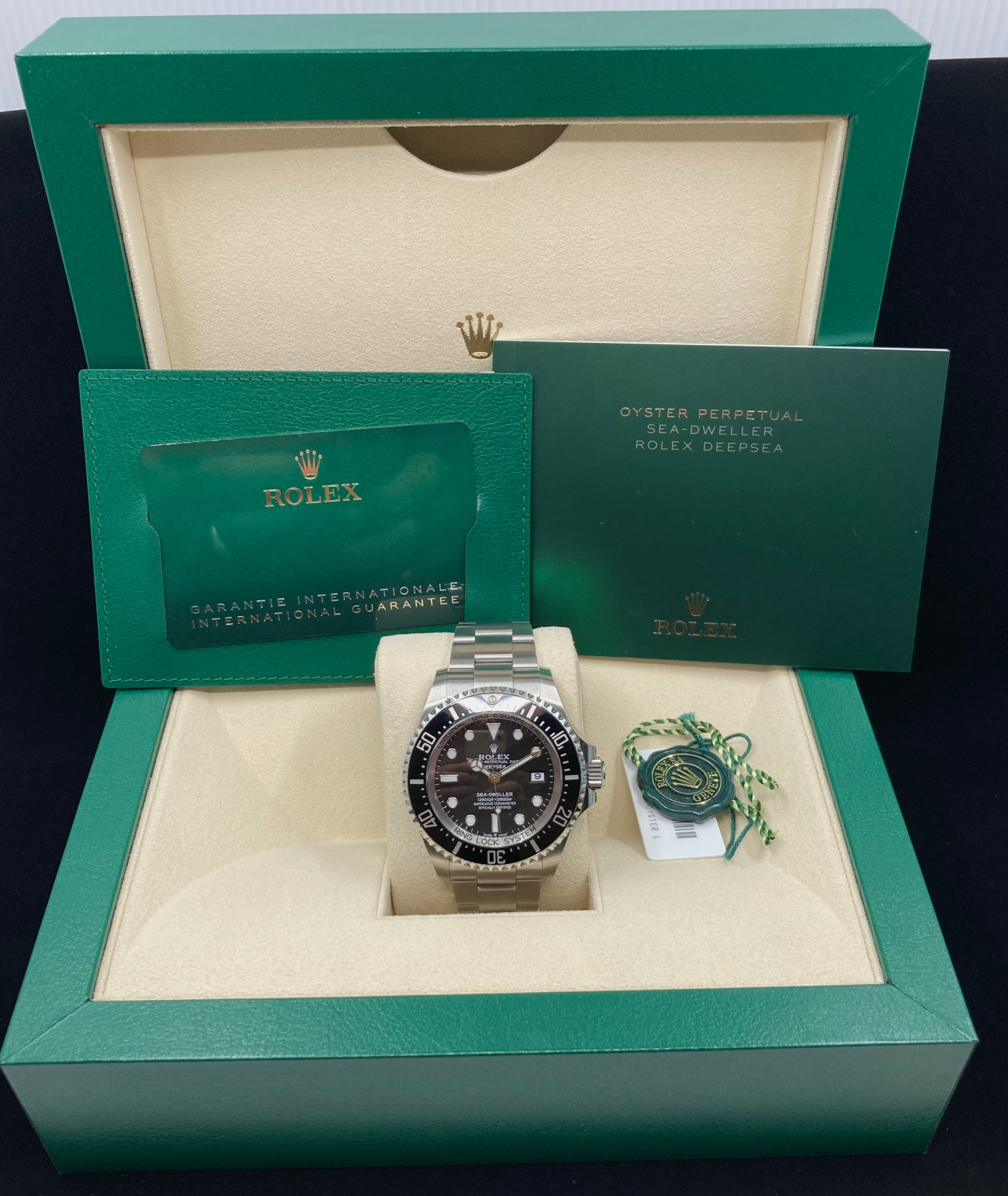 Rolex Sea-Dweller Deepsea in OysterSteel, Black Ceramic Bezel and Black Index Dial, on Rolex Stainless Steel Oyster Bracelet, Ref. 136660, with Box, Book and Rolex Warranty card, Circa: 2022, - Image 5