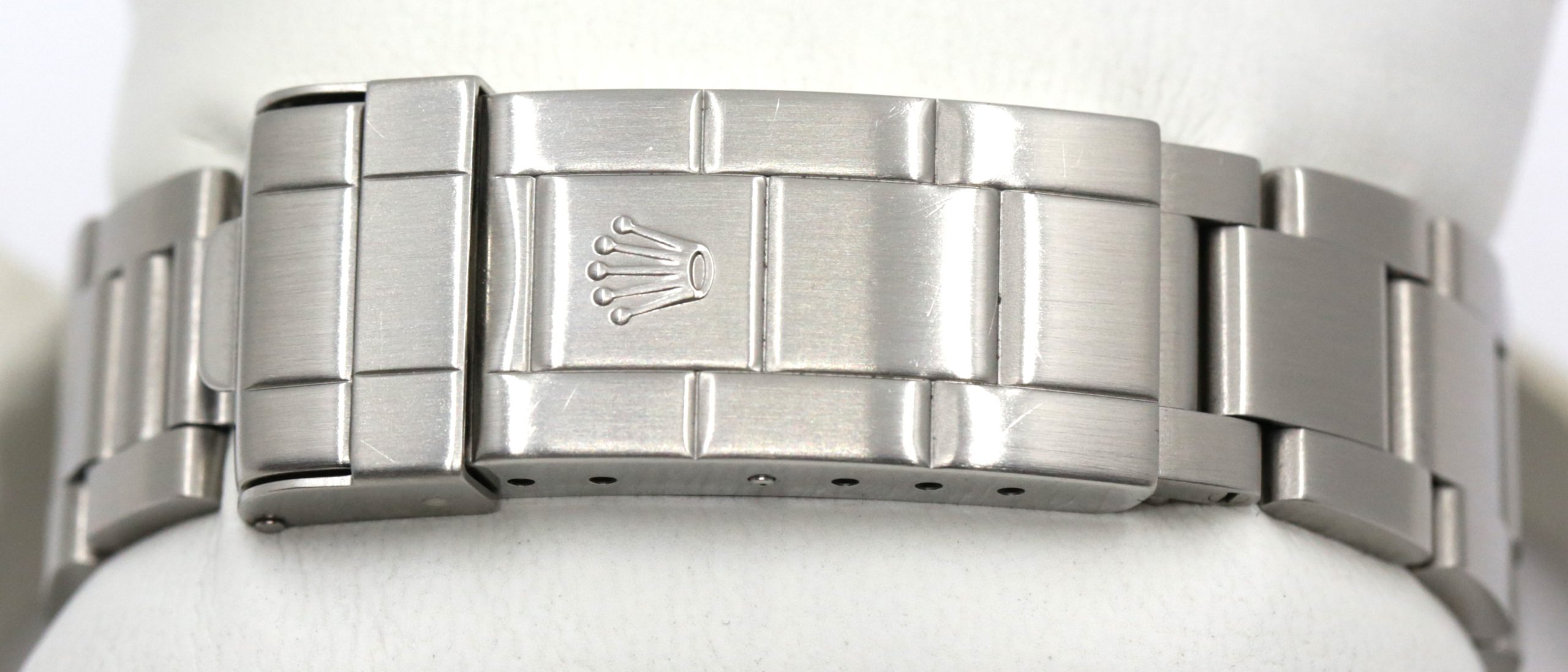 Rolex Submariner Non-Date, 4 Liner, in Stainless Steel, Black Index, on Stainless Steel Rolex Oyster Bracelet, Ref. 14060M, Circa: 2007, Complete with Box & Papers - Image 6