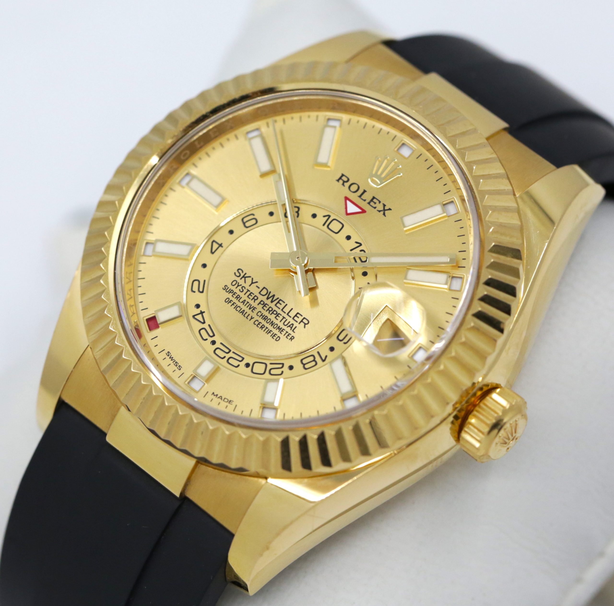 Rolex Sky-Dweller in 18ct Yellow Gold, Champagne Index Dial, on Rolex Oysterflex Band with 18ct Yellow Rolex Depolyant, Ref. 326238, Circa: 2021, Complete with Box, Books, Rolex Warranty Card & Balance of 5 Year Rolex Factory Warranty - Image 4