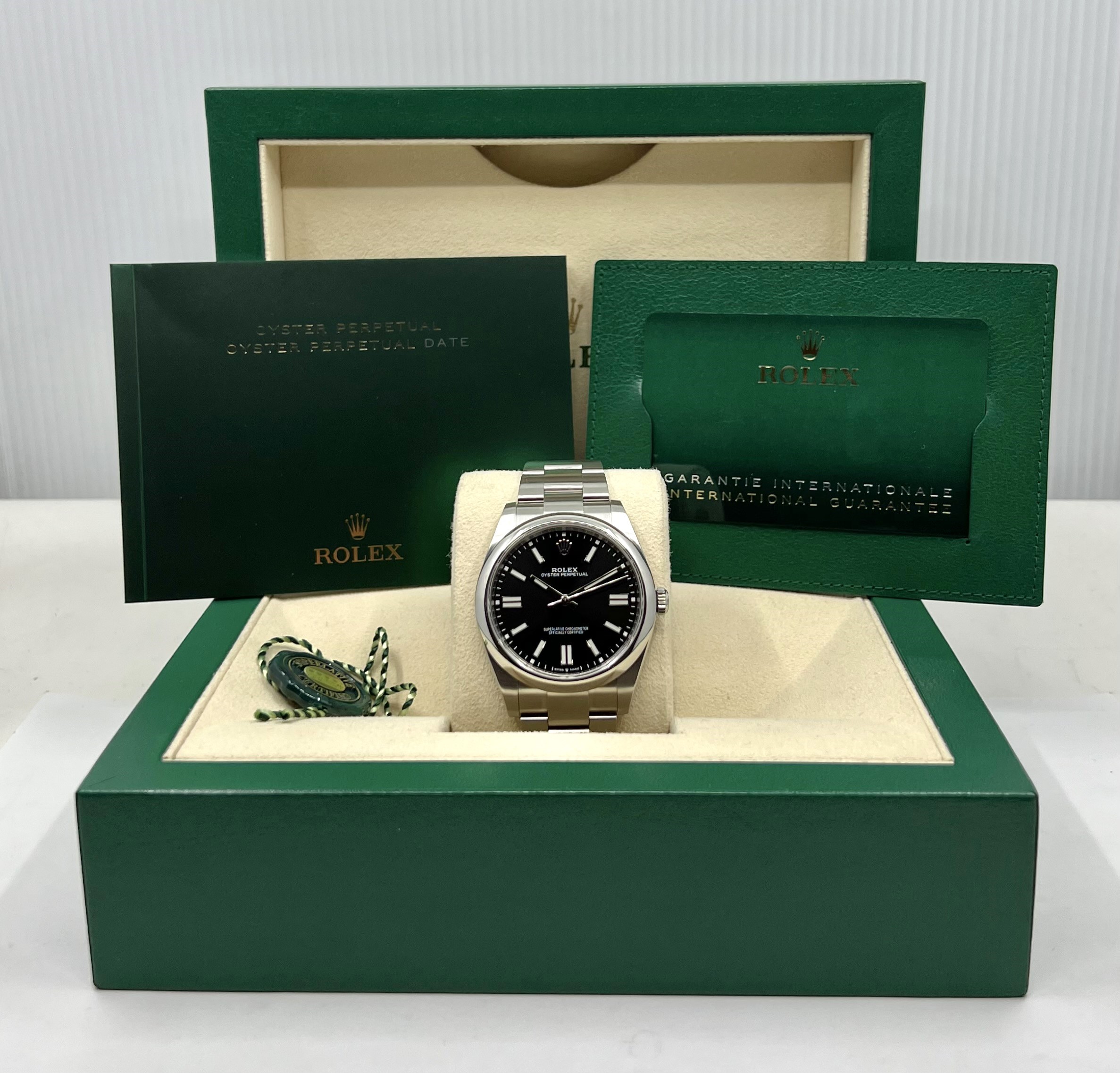 Rolex Oyster Perpetual 41, in Stainless Steel, Black Index Dial, on Stainless Steel Rolex Oyster Bracelet, Ref. 124300, Circa: 2020, with Box, Books, Rolex Warranty Card & Balance of 5 Year Rolex Warranty - Image 5