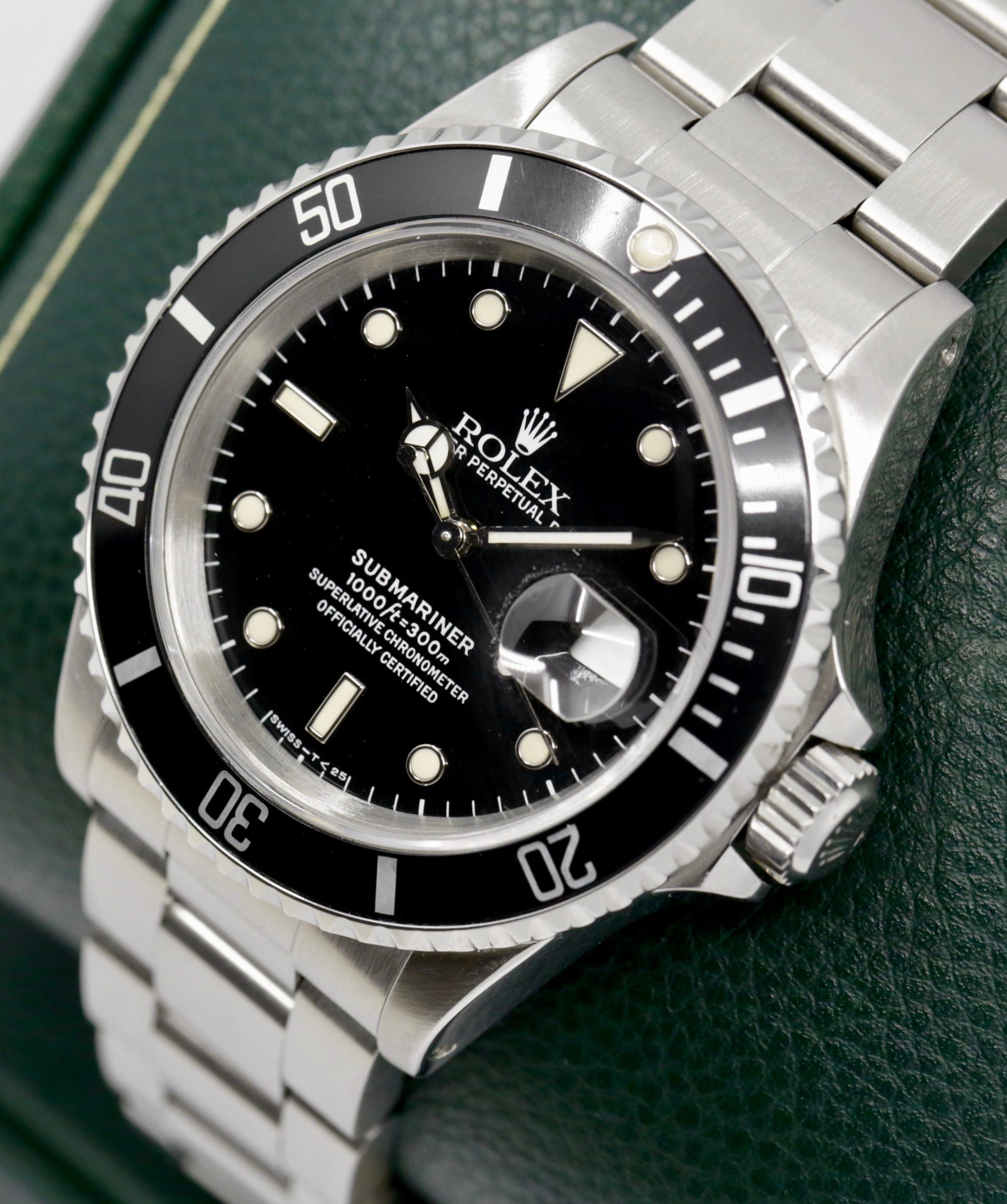 Rolex Oyster Perpetual Submariner Date case reference: 16610, N series case number, Ca 1991. - Image 2