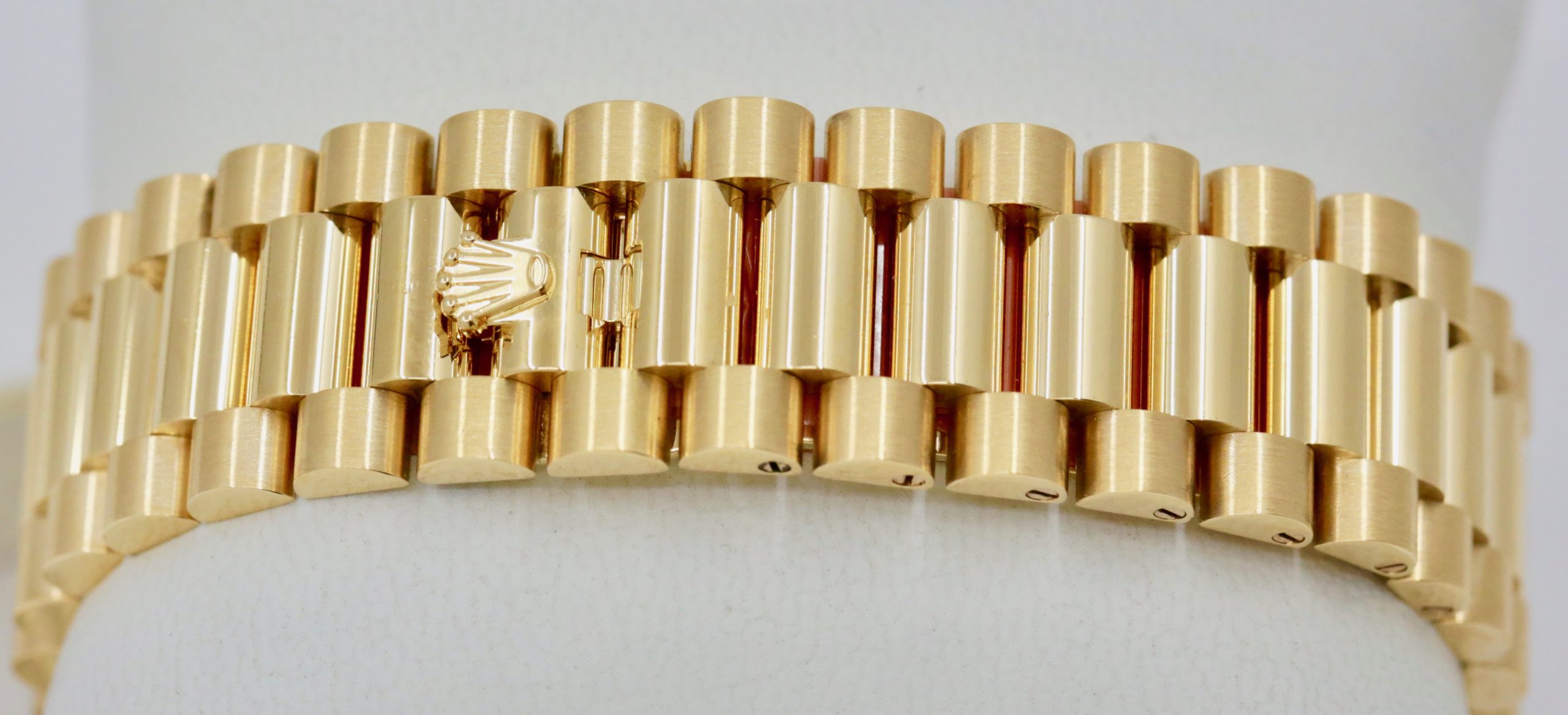 Rolex Oyster Perpetual Day-Date 40 in 18ct Yellow Gold, Factory Set Champagne Baguette Dial with Factory Set Diamond Bezel on 18ct Yellow Gold President Bracelet, Ref. 228348RBR, Circa: 2016, with Box, Book, Rolex Warranty Card & Balance of 2 Year Rolex Service Warranty - Image 8