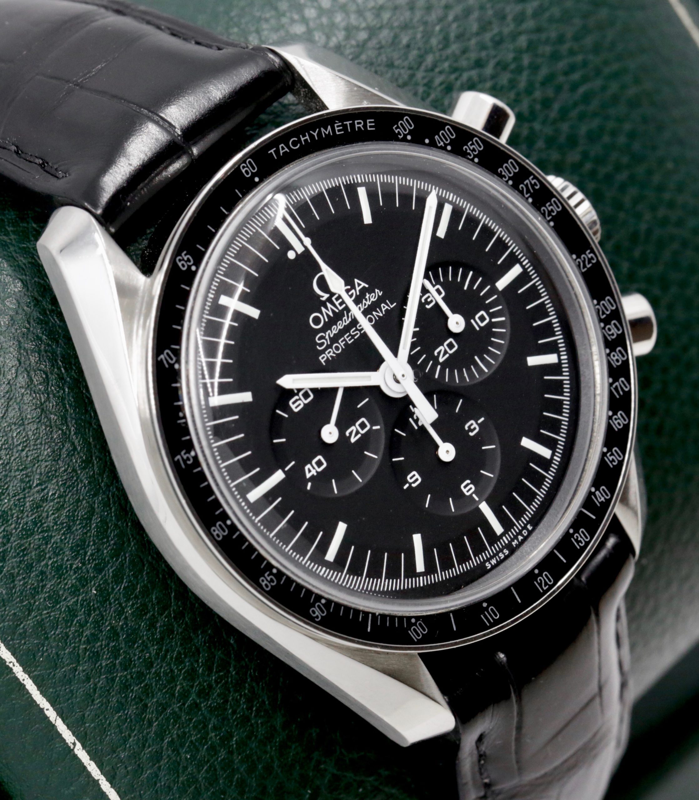 Omega Speedmaster Professional, in Stainless Steel, Black Index Dial, on Black Omega Alligator Strap with Stainless Steel Omega Deployant, Ref. 311.30.42.30.01.005, Circa: 2016 - Image 2