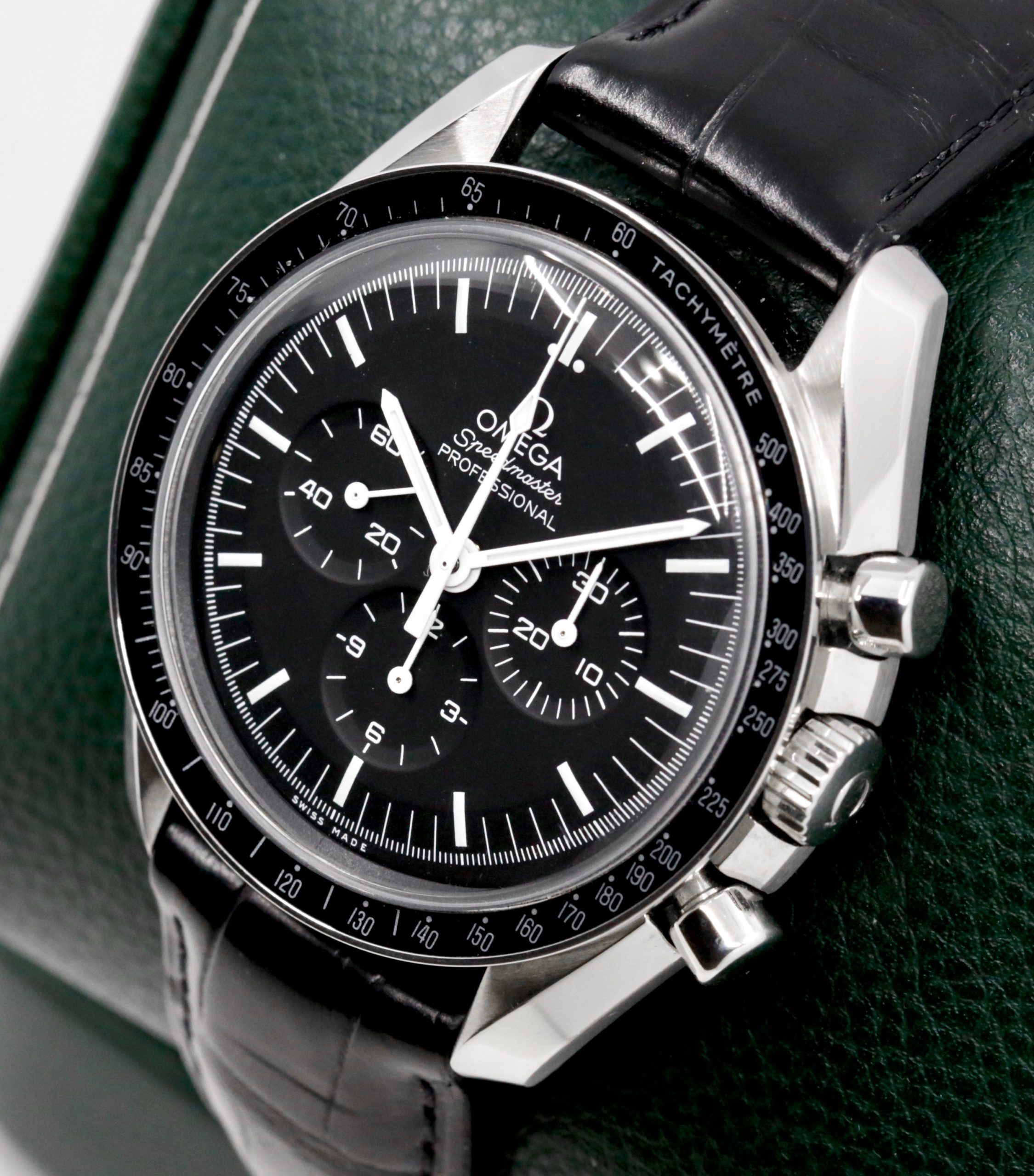 Omega Speedmaster Professional, in Stainless Steel, Black Index Dial, on Black Omega Alligator Strap with Stainless Steel Omega Deployant, Ref. 311.30.42.30.01.005, Circa: 2016 - Image 3