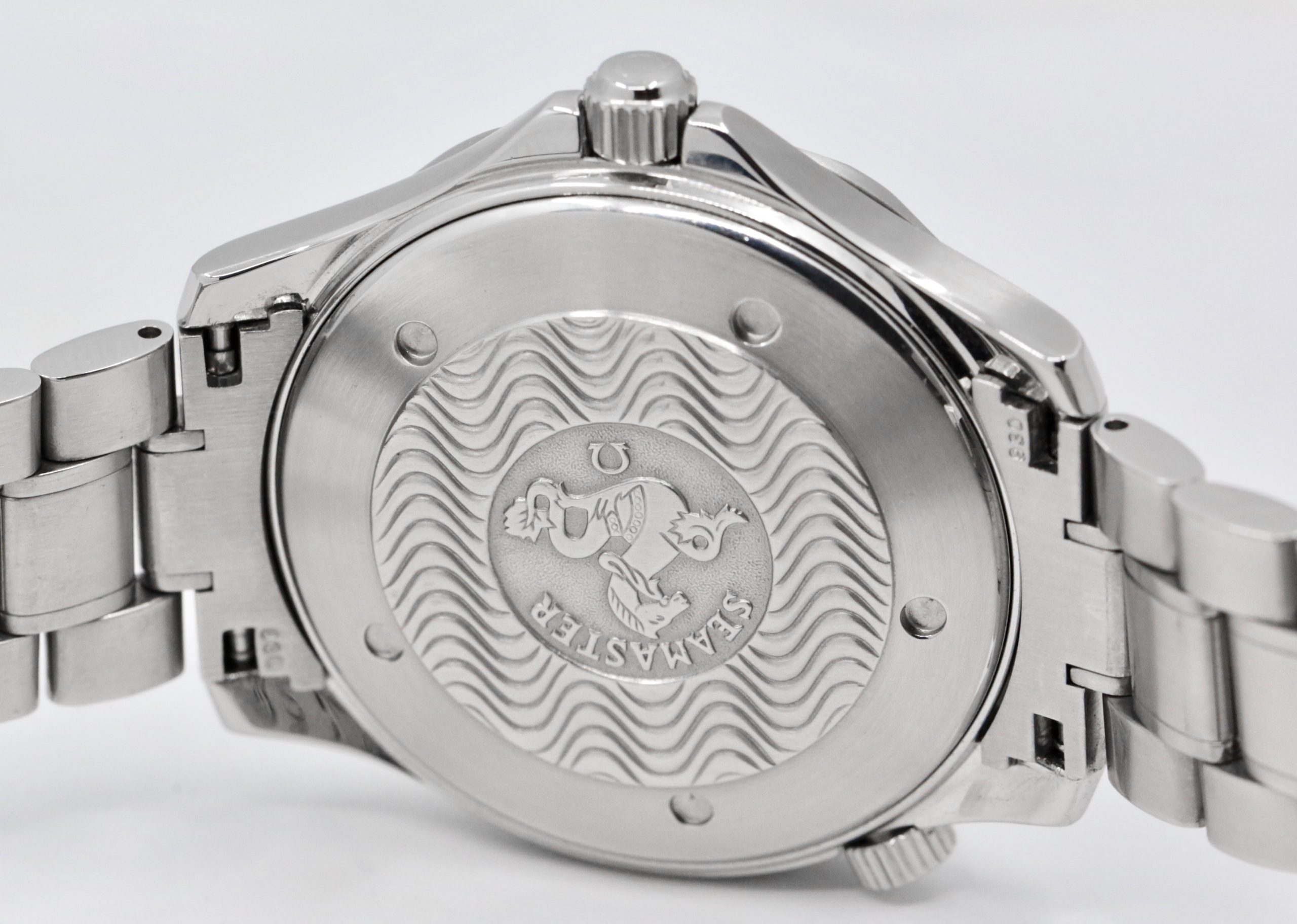 Omega Seamaster 300M Chronometer, in Stainless Steel, Black Index Dial, Black Bezel, on Stainless Steel Omega Bracelet, Ref. 2254.50.00, Circa: 2006 - Image 6