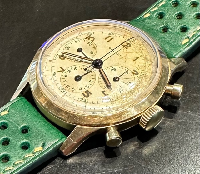 Gallet 3 register chronograph Ca 1960's 14ct yellow gold, manual winding. - Image 2