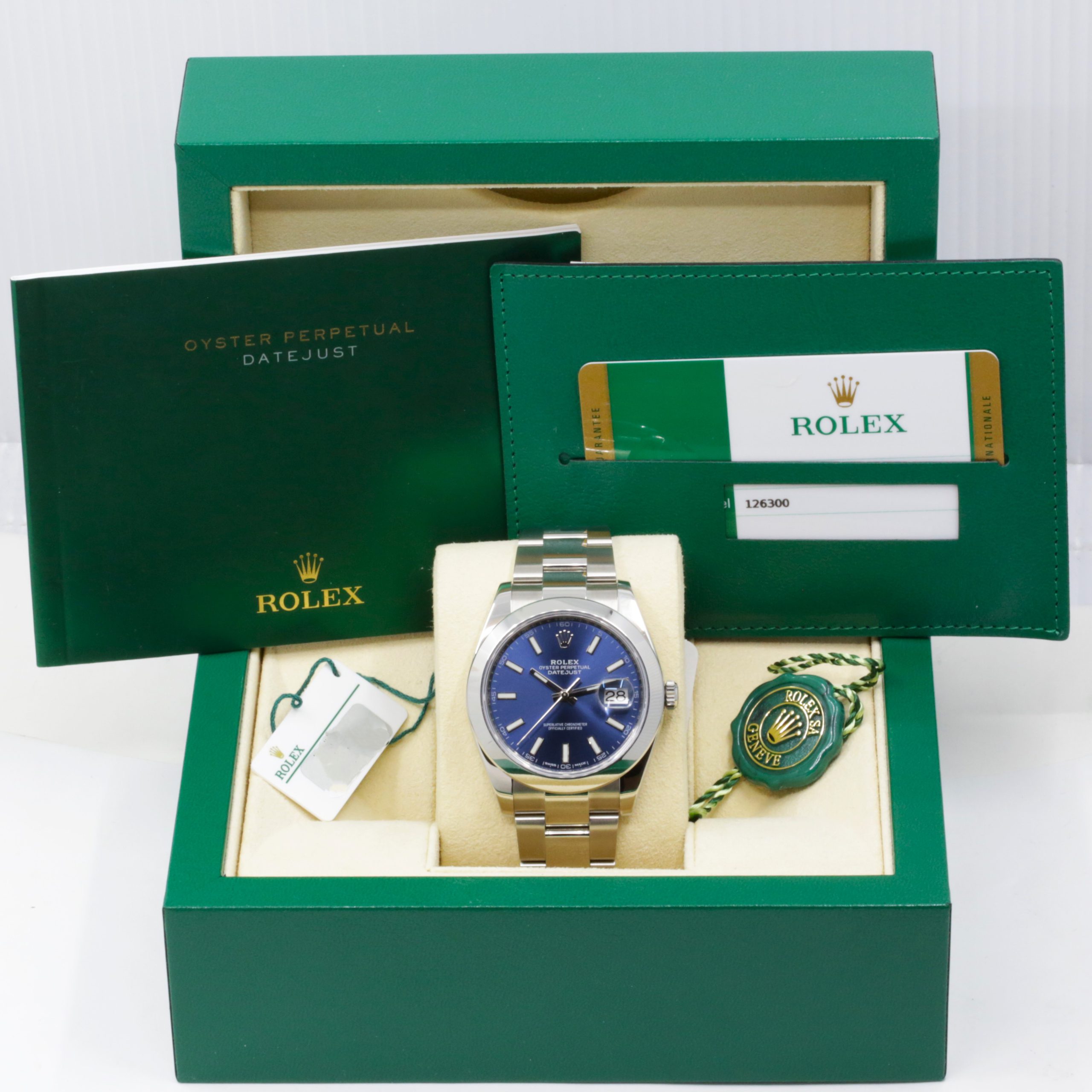 Rolex Datejust 41 in Stainless Steel, Smooth steel Bezel, Blue Index Dial, Rolex Oystersteel Bracelet, Ref. 126300, Circa: 2018, Complete with Box, Books & Rolex Warranty Card - Image 7