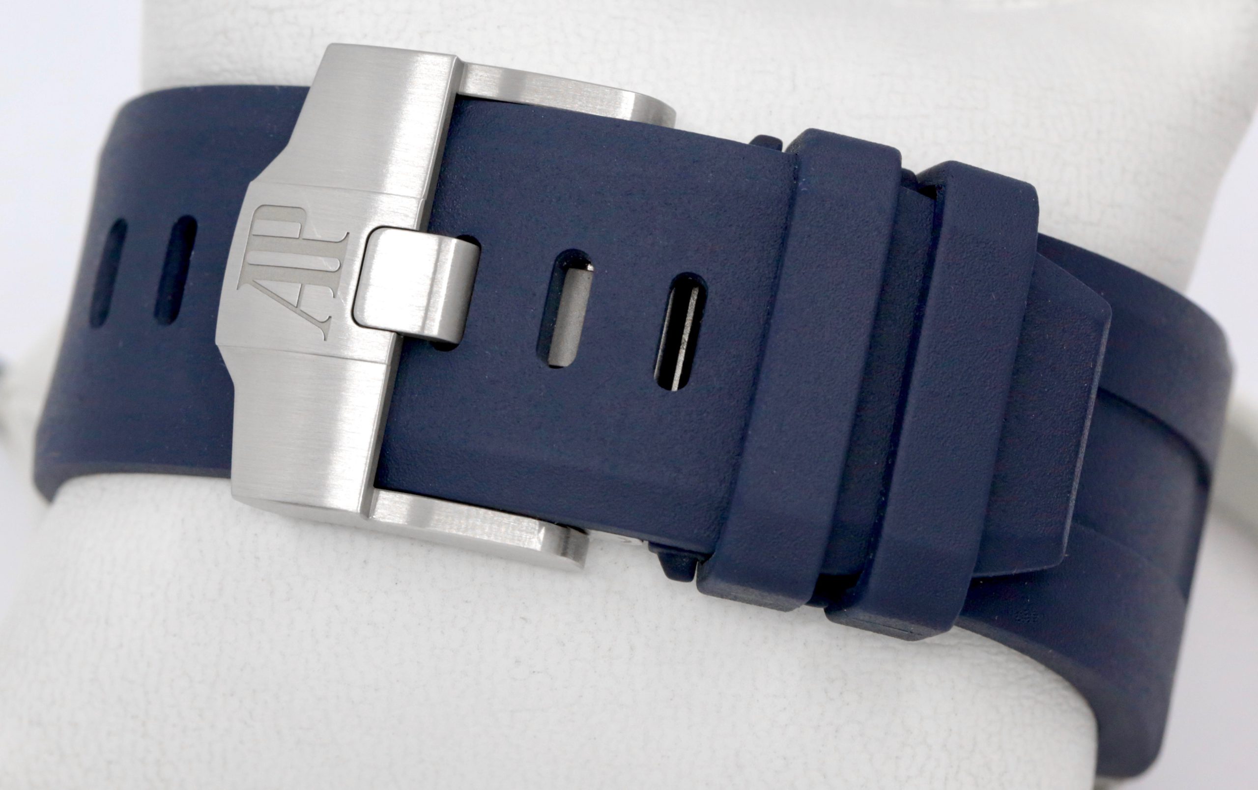 Audemars Piguet Royal Oak Offshore Diver, in Stainless Steel, Blue “Mega Tapisserie” Dial, on Blue Audemars Piguet Rubber Strap on Stainless Steel Audemars Piguet Tang Buckle, Ref. 15720ST, Circa: 2023, with Box, Audemars Piguet Warranty & Balance of 2 Year Audemars Piguet Factory Warranty - Image 8