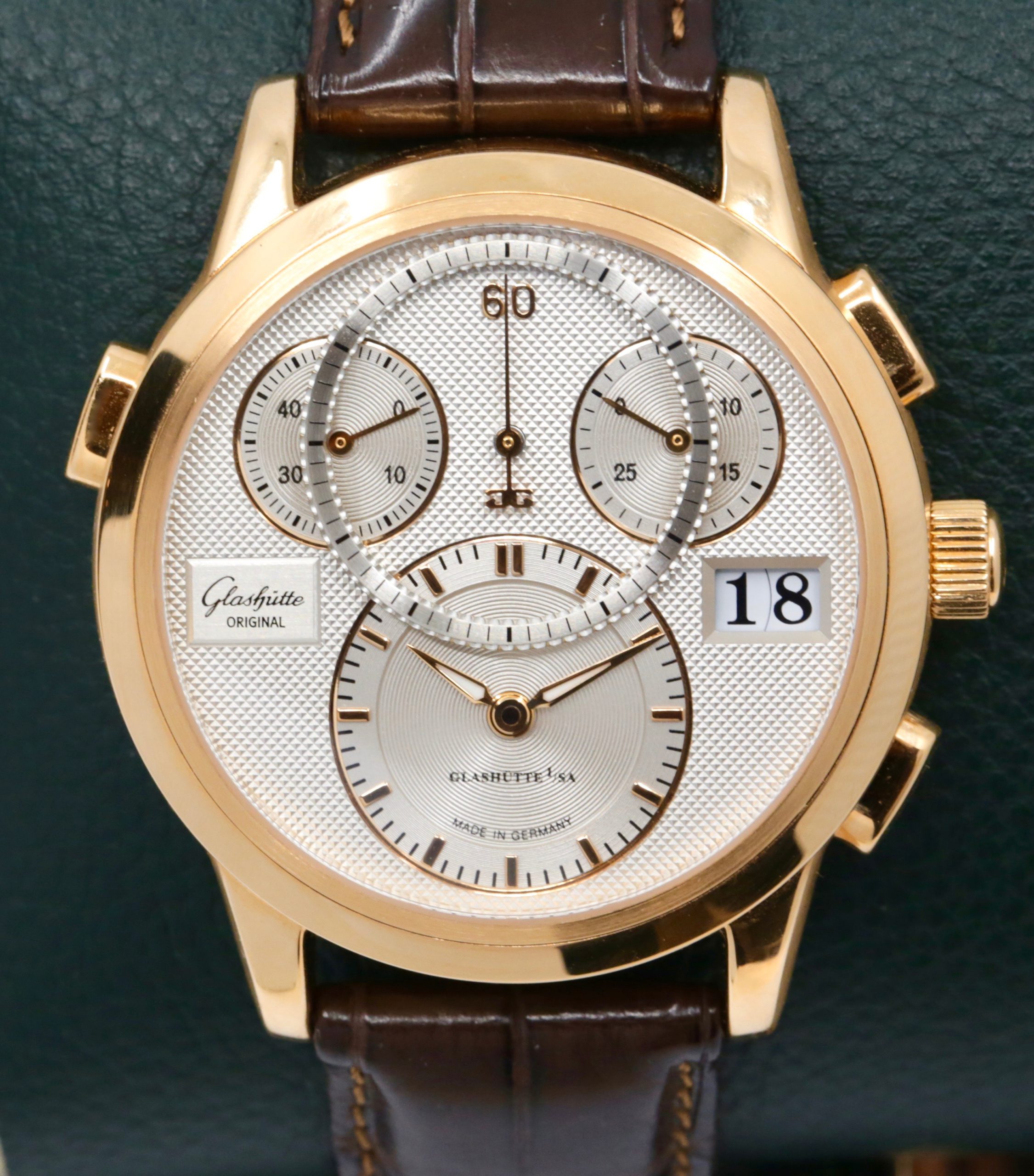 Glashutte Original Panomatic Chronograph with "Flyback" function and Big Date in 18ct Rose gold, Ref 95-01-01-01-04, box and papers.