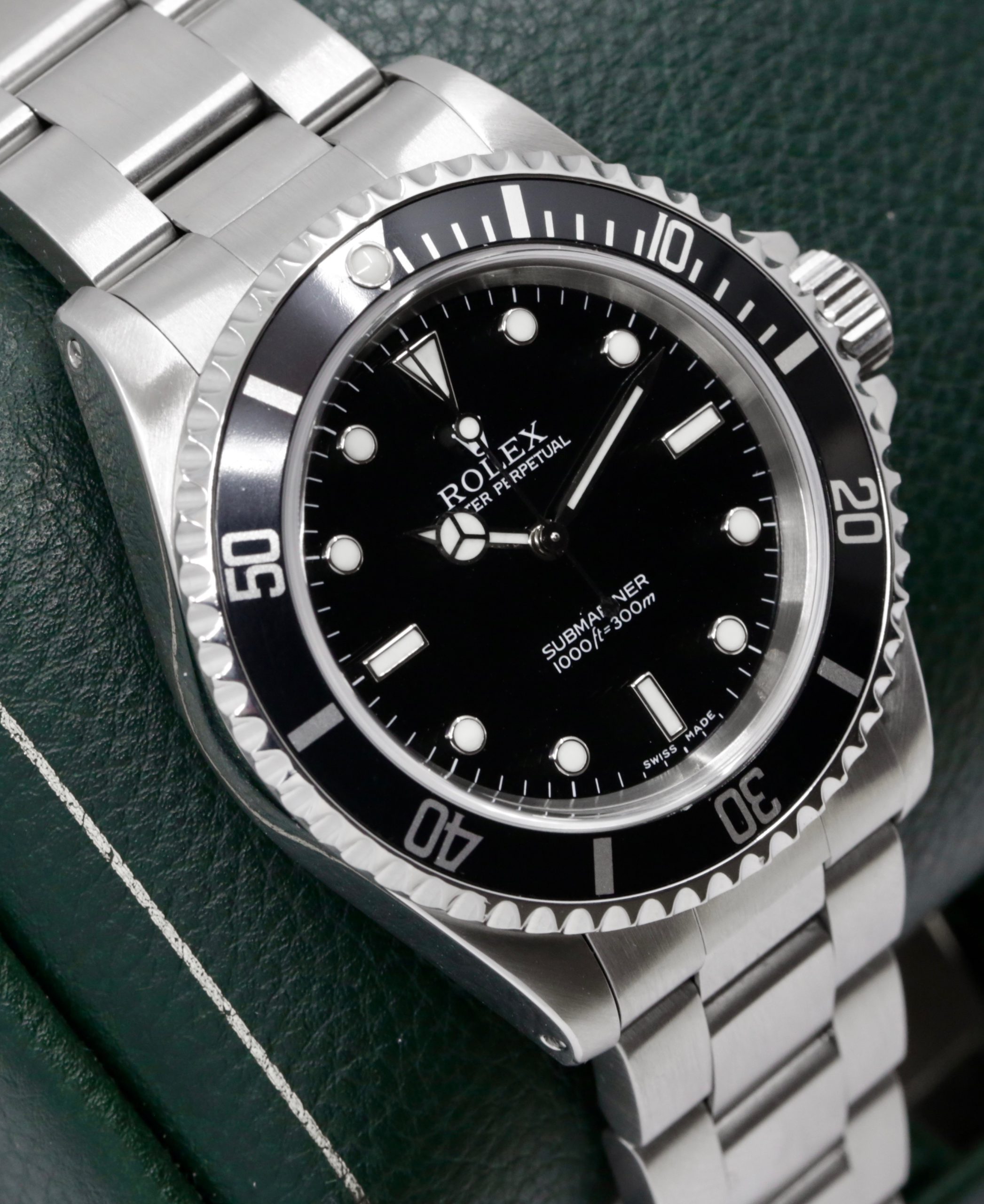 Rolex Oyster Perpetual Submariner Non-Date "2 Liner", in Stainless Steel, Black Index Dial, on Stainless Steel Rolex Oyster Bracelet, Ref. 14060M, P Serial, Circa: 2000, with Rolex Box - Image 3