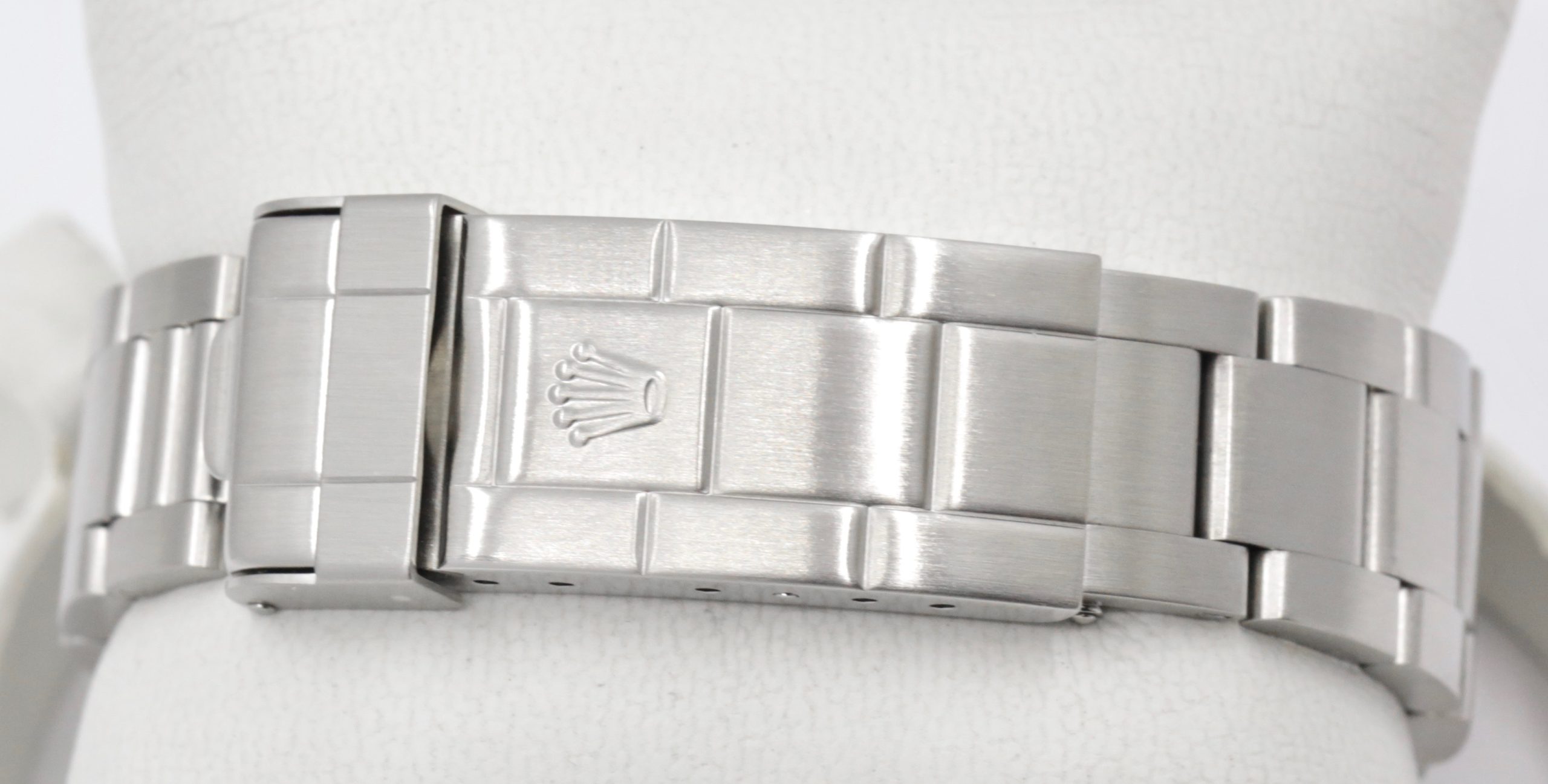 Rolex Oyster Perpetual Submariner Non-Date "2 Liner", in Stainless Steel, Black Index Dial, on Stainless Steel Rolex Oyster Bracelet, Ref. 14060M, P Serial, Circa: 2000, with Rolex Box - Image 6