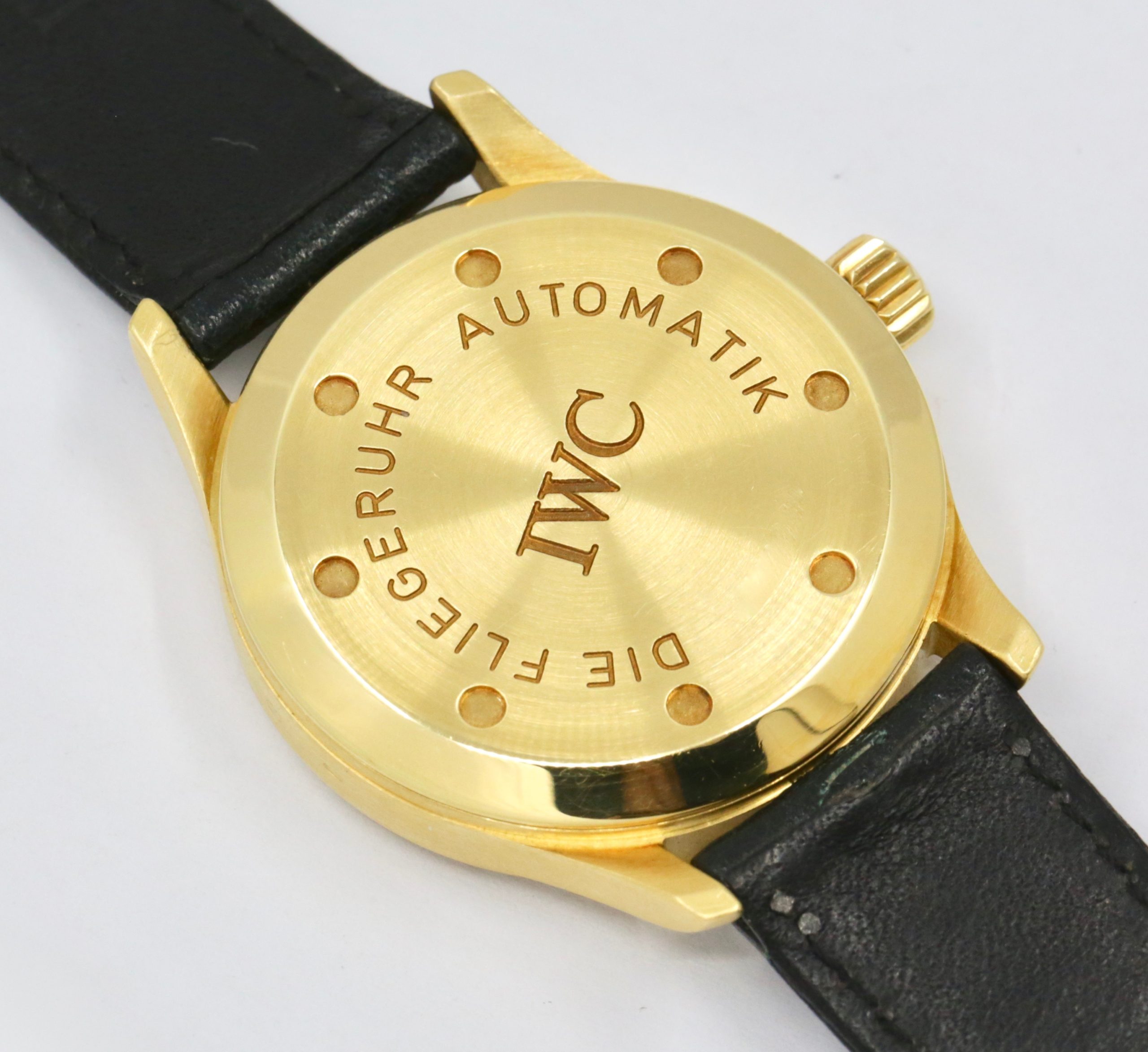 RARE!! IWC Pilots Watch Mark XII in 18ct Yellow Gold, Black Dial with Date, "Die Fliegeruhr Automatik" on Caseback, on Black IWC Leather Strap with IWC Tang Buckle, Ref.IW3421, Circa: 1994 - Image 4