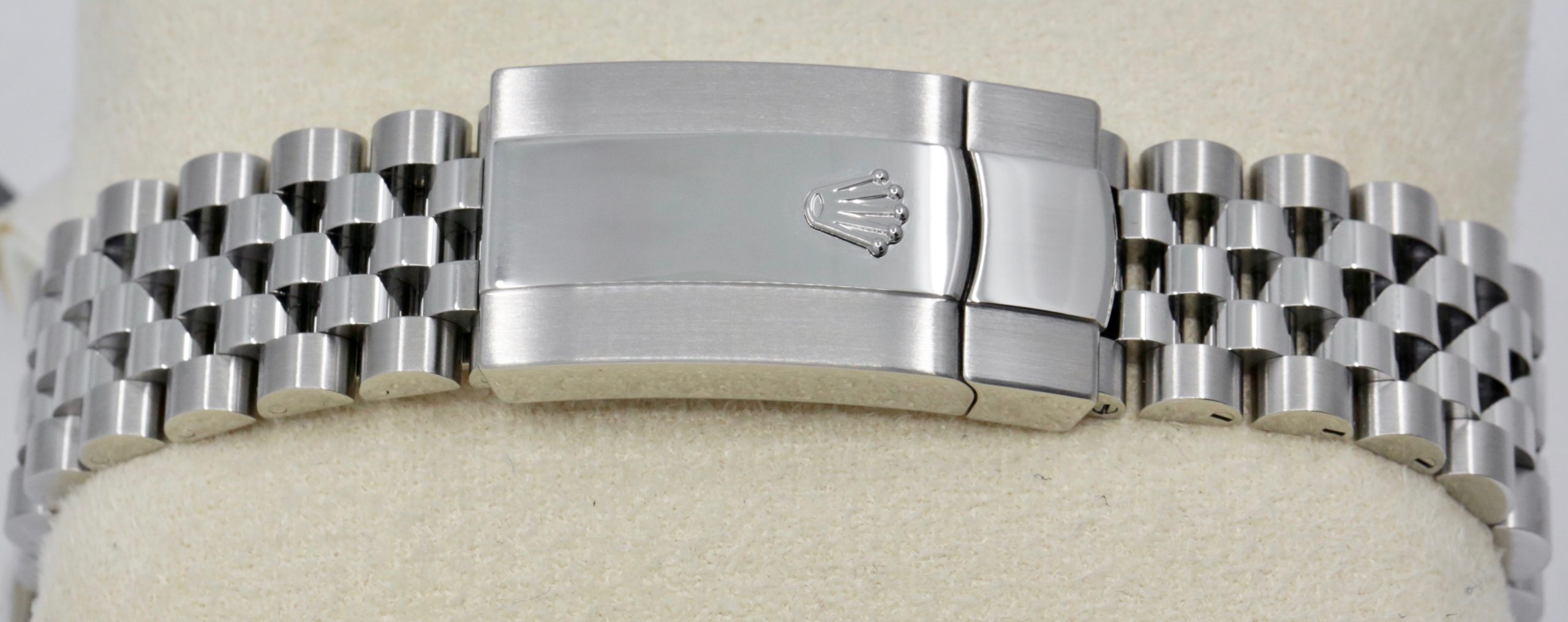 Rolex Datejust 41, Stainless Steel, with a Azzurro Blue Roman Dial, 18ct White Gold Fluted Bezel, on Stainless Steel Rolex Jubilee Bracelet, Ref. 126334, Circa: 2021, Complete with Box, Books, Rolex Warranty Card & Balance of 5 Year Rolex Factory Warranty - Image 6