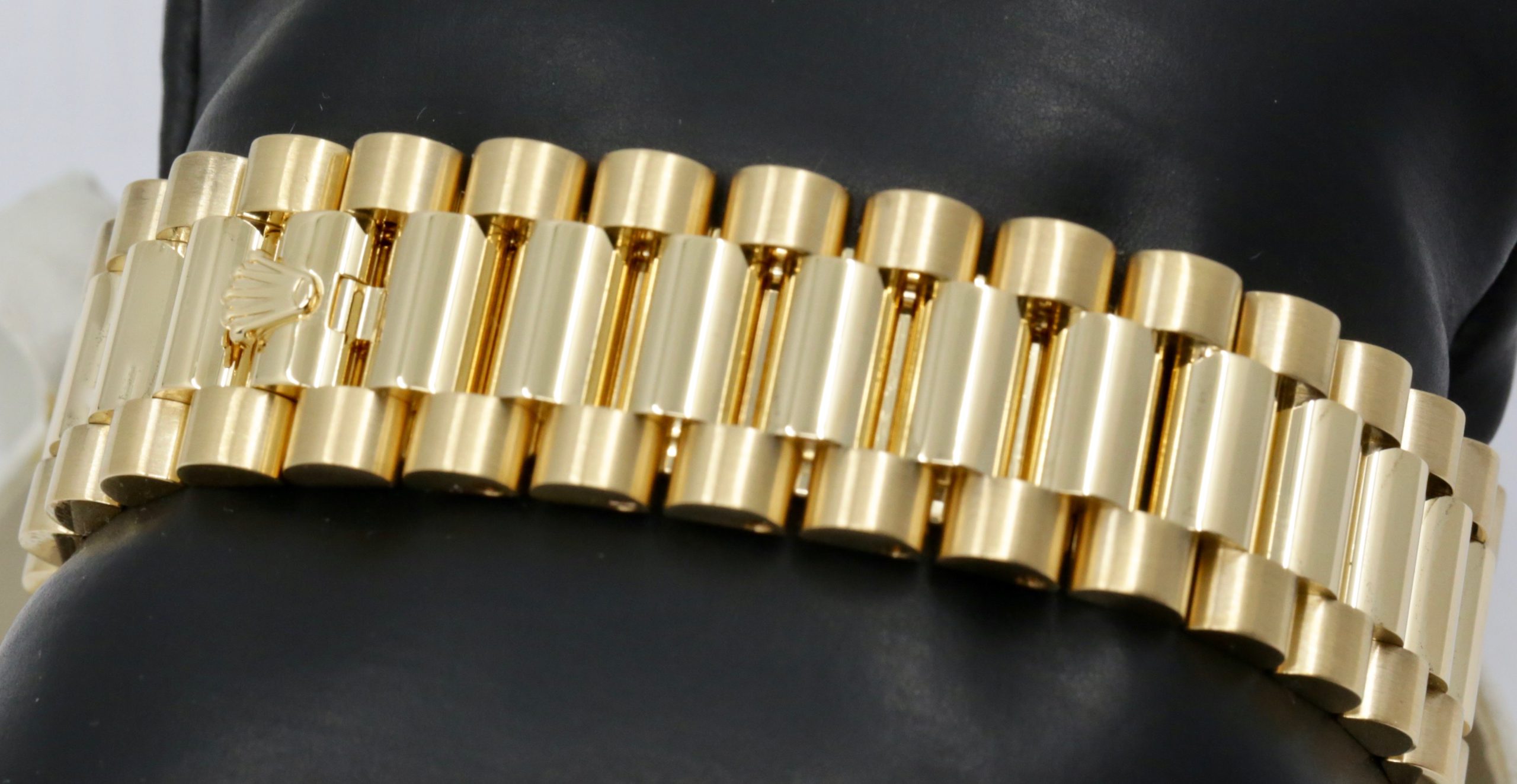 Rolex Oyster Perpetual Day-Date II, 41mm, in 18ct Yellow Gold, Factory Set Champagne Diamond Dial, on 18ct Yellow Gold Rolex President Bracelet, Ref. 218238, Circa: 2014, with Box & Papers. - Image 6