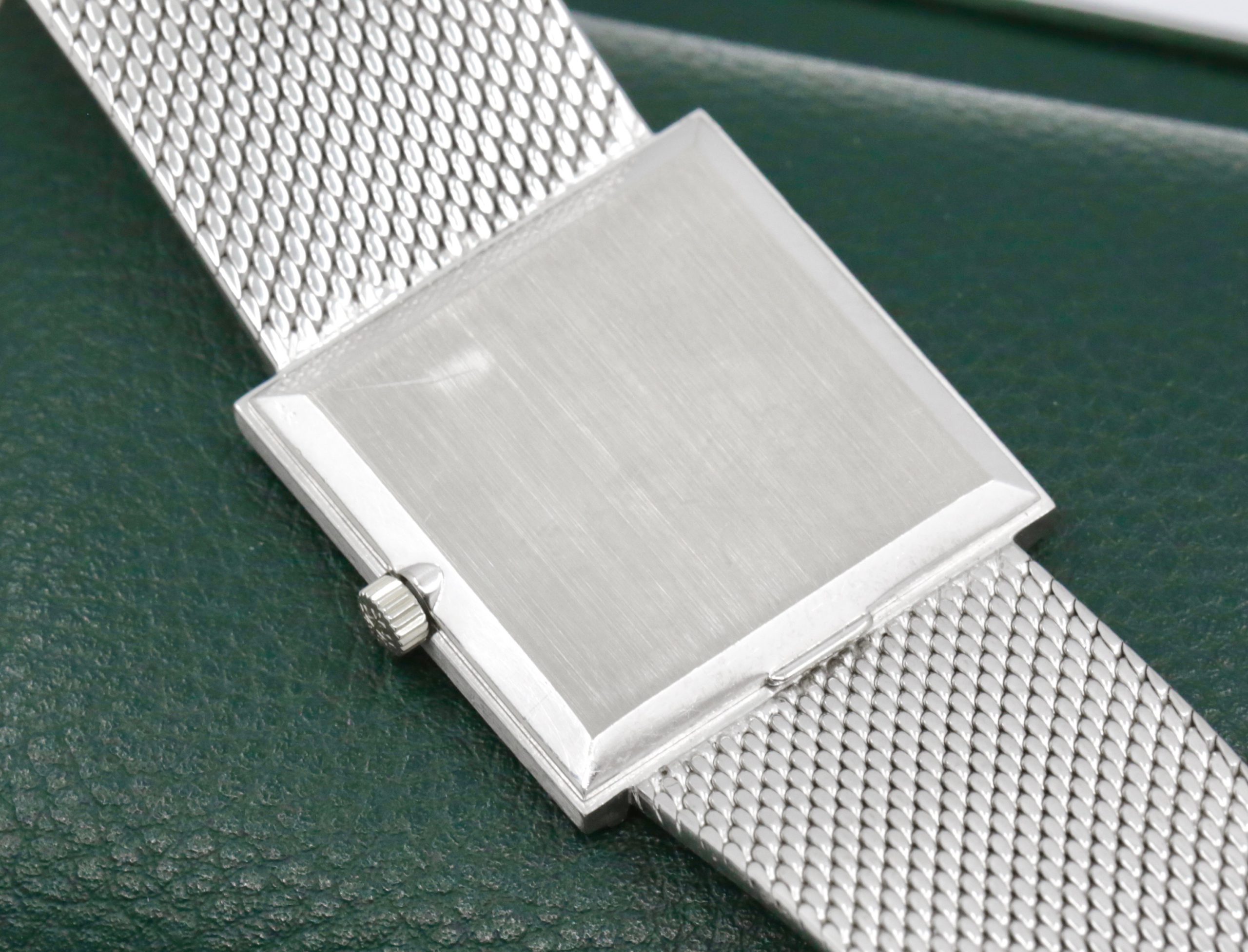 Patek Philippe Vintage Wristwatch, Ref. 3750 1, in 18ct White Gold, Blue Index Dial, on 18ct White Gold Patek Philippe Integrated Bracelet, Circa: 1970's - Image 5