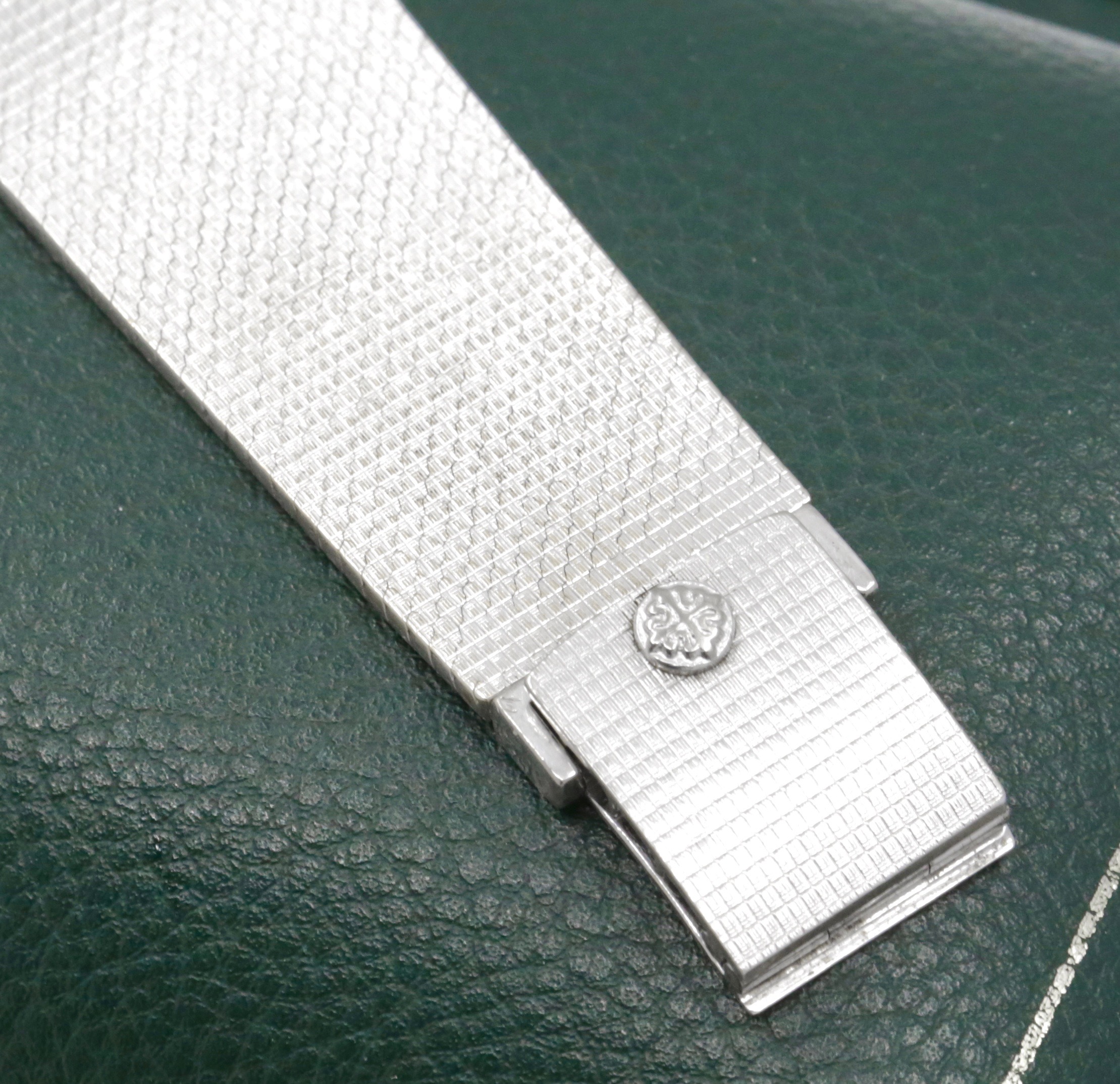 Patek Philippe Vintage Wristwatch, Ref. 3750 1, in 18ct White Gold, Blue Index Dial, on 18ct White Gold Patek Philippe Integrated Bracelet, Circa: 1970's - Image 6