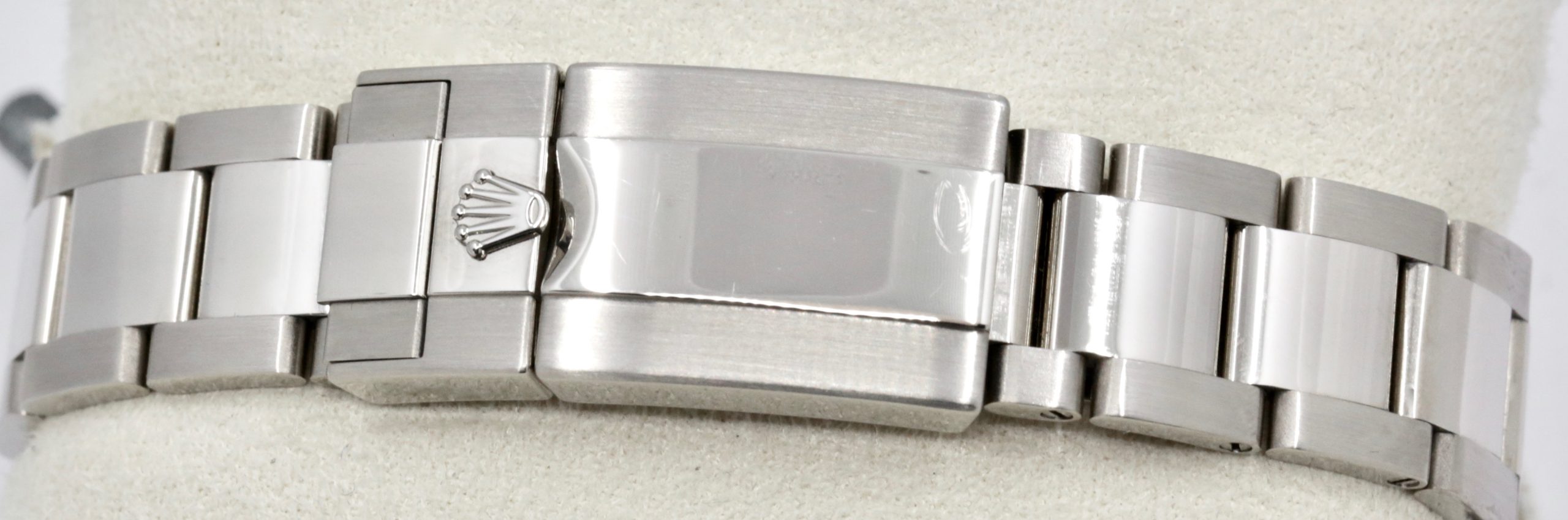 Rolex Cosmograph Daytona, in 18ct White Gold, Blue Index Dial on 18ct White Gold Rolex Oyster Bracelet, Ref. 116509, Circa: 2018, with Box, Books & Rolex Warranty Card - Image 6