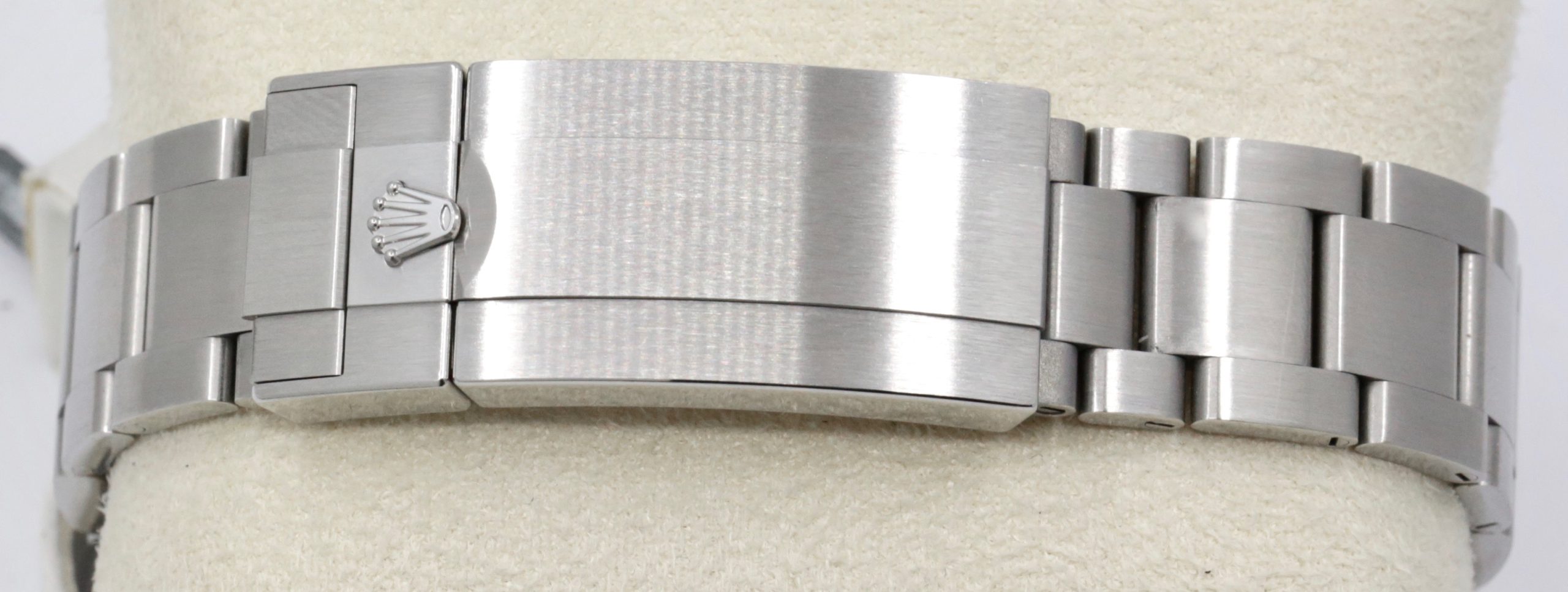 Rolex Sea-Dweller Deepsea in OysterSteel, Black Ceramic Bezel and Black Index Dial, on Rolex Stainless Steel Oyster Bracelet, Ref. 136660, with Box, Book and Rolex Warranty card, Circa: 2023, - Image 6