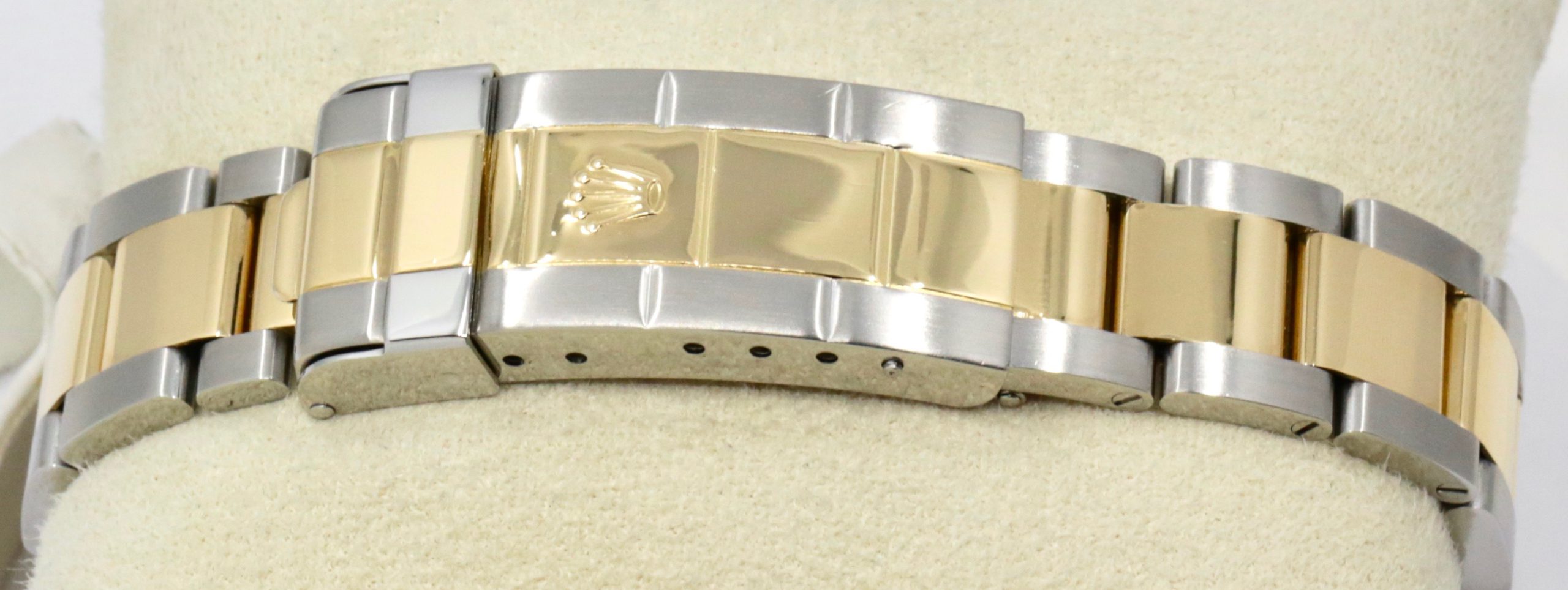 Rolex Submariner Date "Bluesy", in Stainless Steel & 18ct Yellow Gold, Blue Index Dial, on Stainless Steel & 18ct Yellow Gold Rolex Oyster Bracelet, Ref. 16613, Circa: 2010, with Box, Rolex Warranty Card, Rolex Service Card & Balance of 2 Year Rolex Service Warranty - Image 6