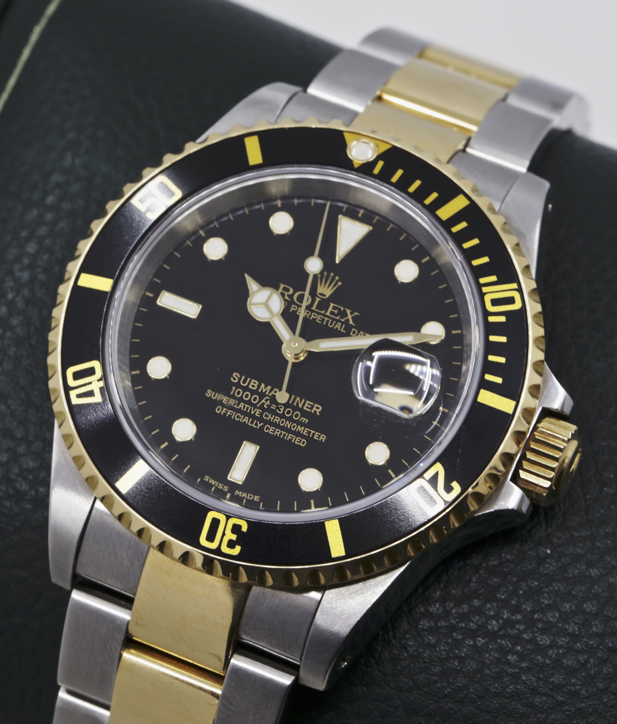 Rolex Oyster Perpetual Submariner Date, in Stainless Steel & 18ct Yellow Gold, Black Index Dial, on Stainless Steel & 18ct Yellow Gold Rolex Oyster Bracelet, Ref. 16613, Circa: 2002, with Box, books, Swing Tag, Anchor, and Rolex Warranty certificate - Image 4