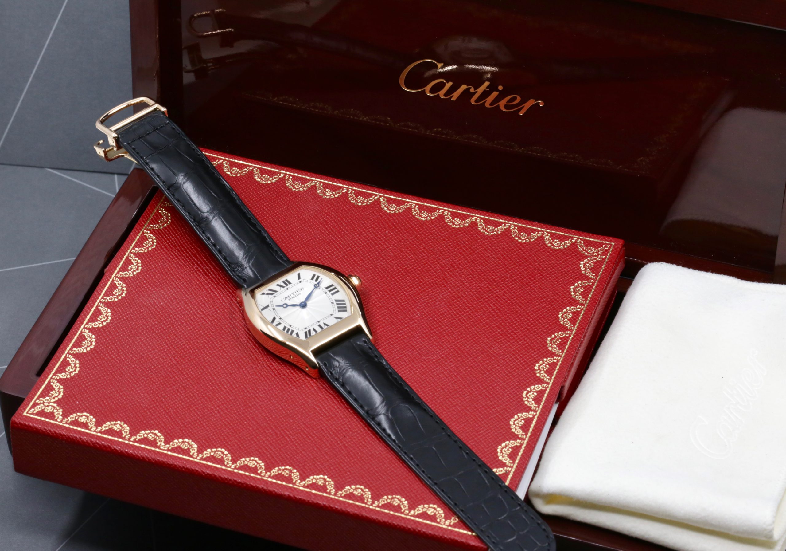 Cartier Tortue CPCP "Collection Prive", in 18ct Rose Gold, Silver Guilloche Roman Dial, on Black Cartier Alligator Strap with 18ct Rose Gold Cartier Deployant, Ref. 2498E, Circa: 2003, with Box & Books - Image 7