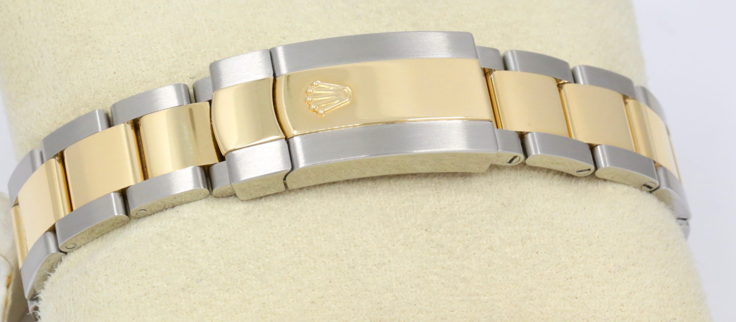 Rolex Oyster Perpetual Datejust 36, Stainless Steel & 18ct Yellow Gold, with a Black Diamond Dial, on Stainless Steel & 18ct Yellow Gold Rolex Jubilee Bracelet, Ref. 126233, Circa: 2022, Complete with Box, Book,Swing Tags, & Rolex Warranty Card. (RRP is $23,400) - Image 7
